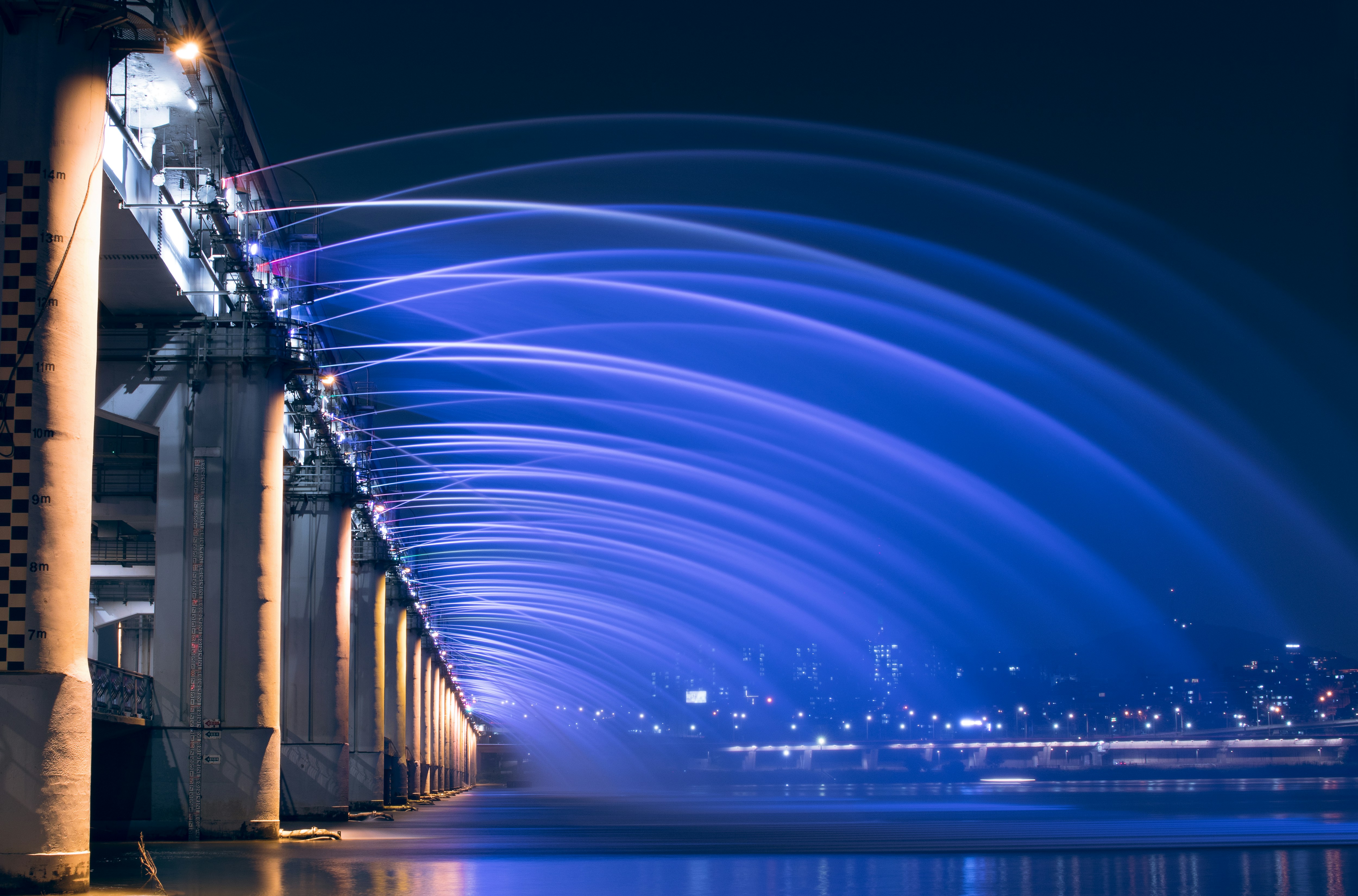 首尔汉江夜景喷泉