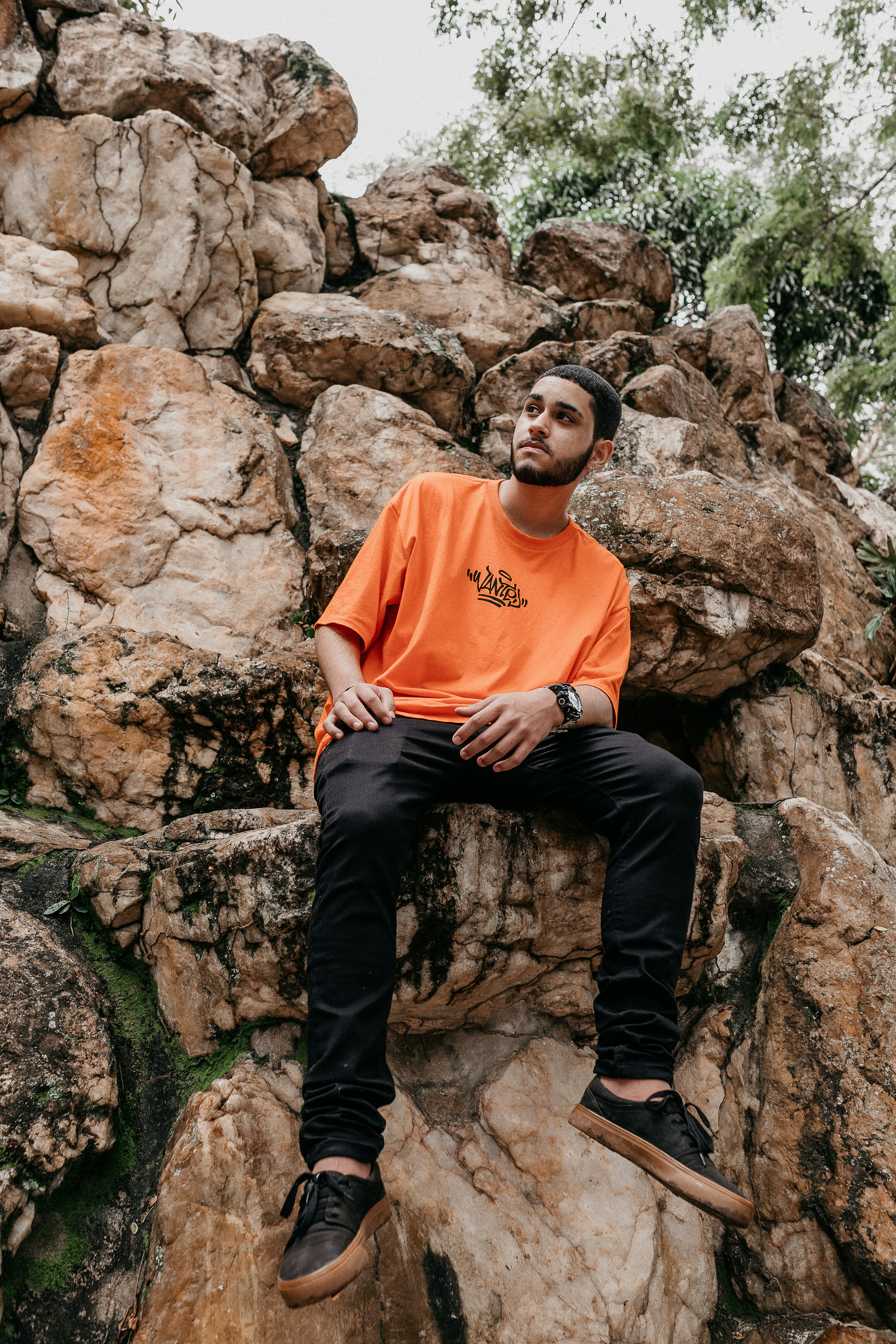 photo-1625758478379-5c7a805fa29b?ixid=M3wxMjA3fDB8MXxzZWFyY2h8MTU2fHxxdWUlMjBlcyUyMHRydWZhJTIwZGVsJTIwcGVycm98ZW58MHx8fHwxNzI3OTUxMTkyfDA%5Cu0026ixlib=rb-4.0.3