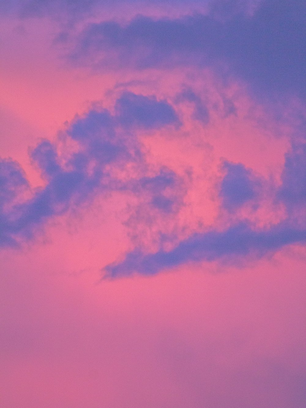pink and blue cloudy sky
