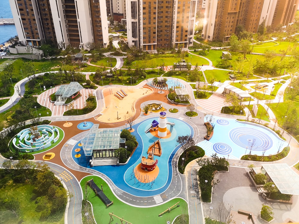 aerial view of green and brown water fountain