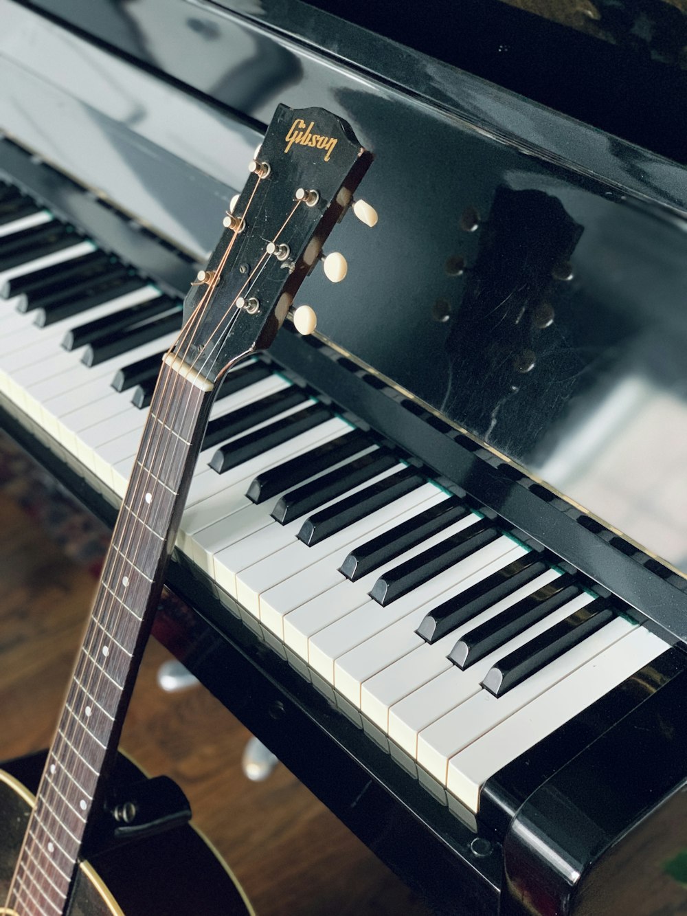 Piano Guitar Pictures | Download Free Images on Unsplash