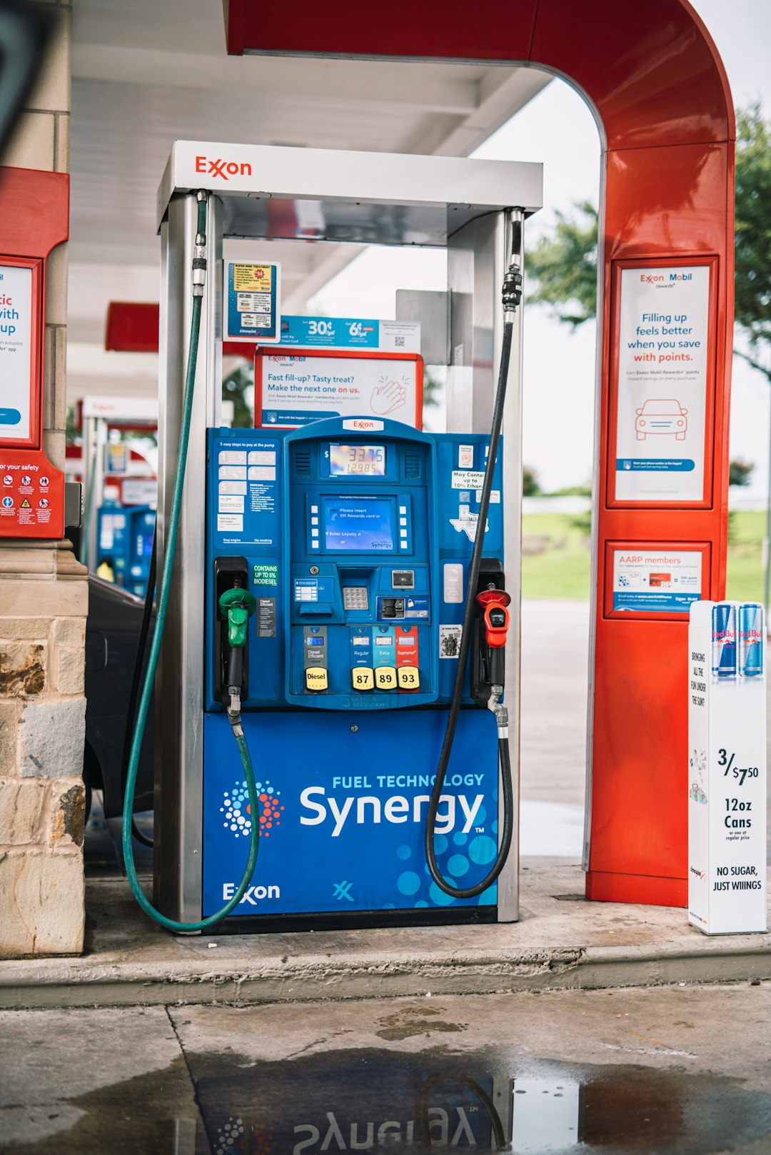 blue and red gas pump