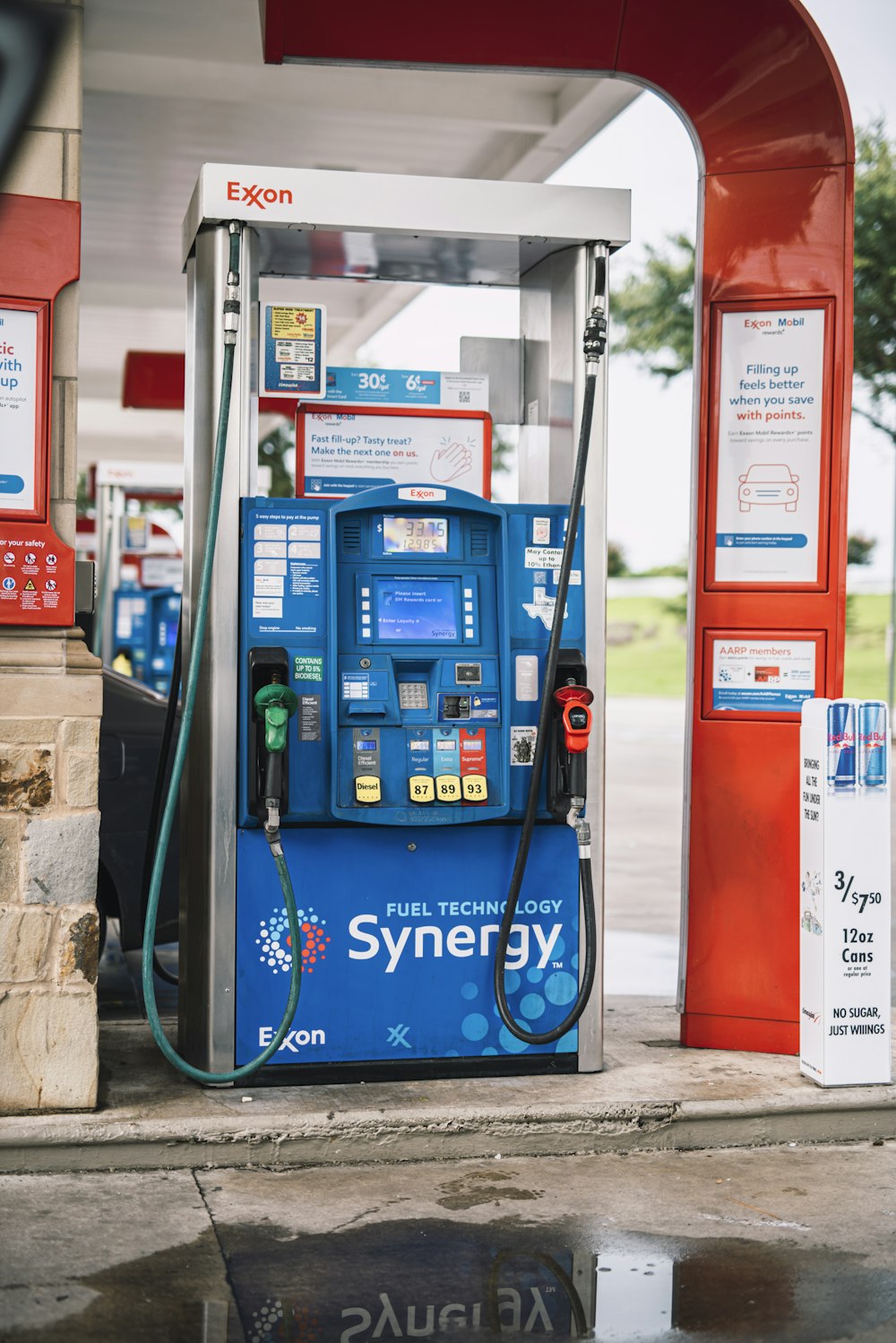 blue and red gas pump