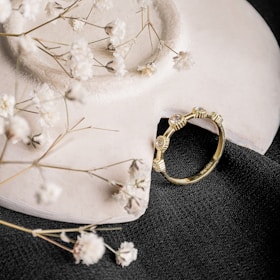 white and silver beaded necklace