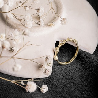 white and silver beaded necklace