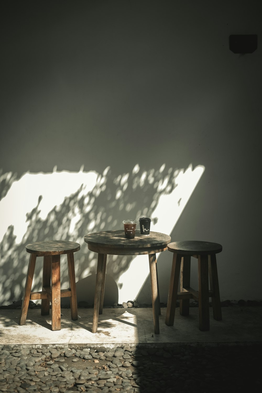 brown wooden seat chair with white snow