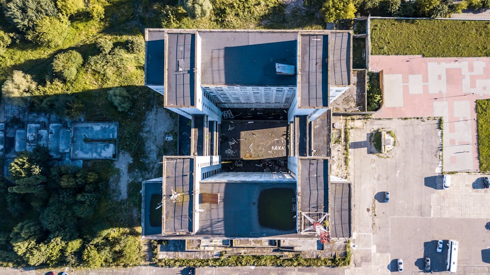 black and white concrete building