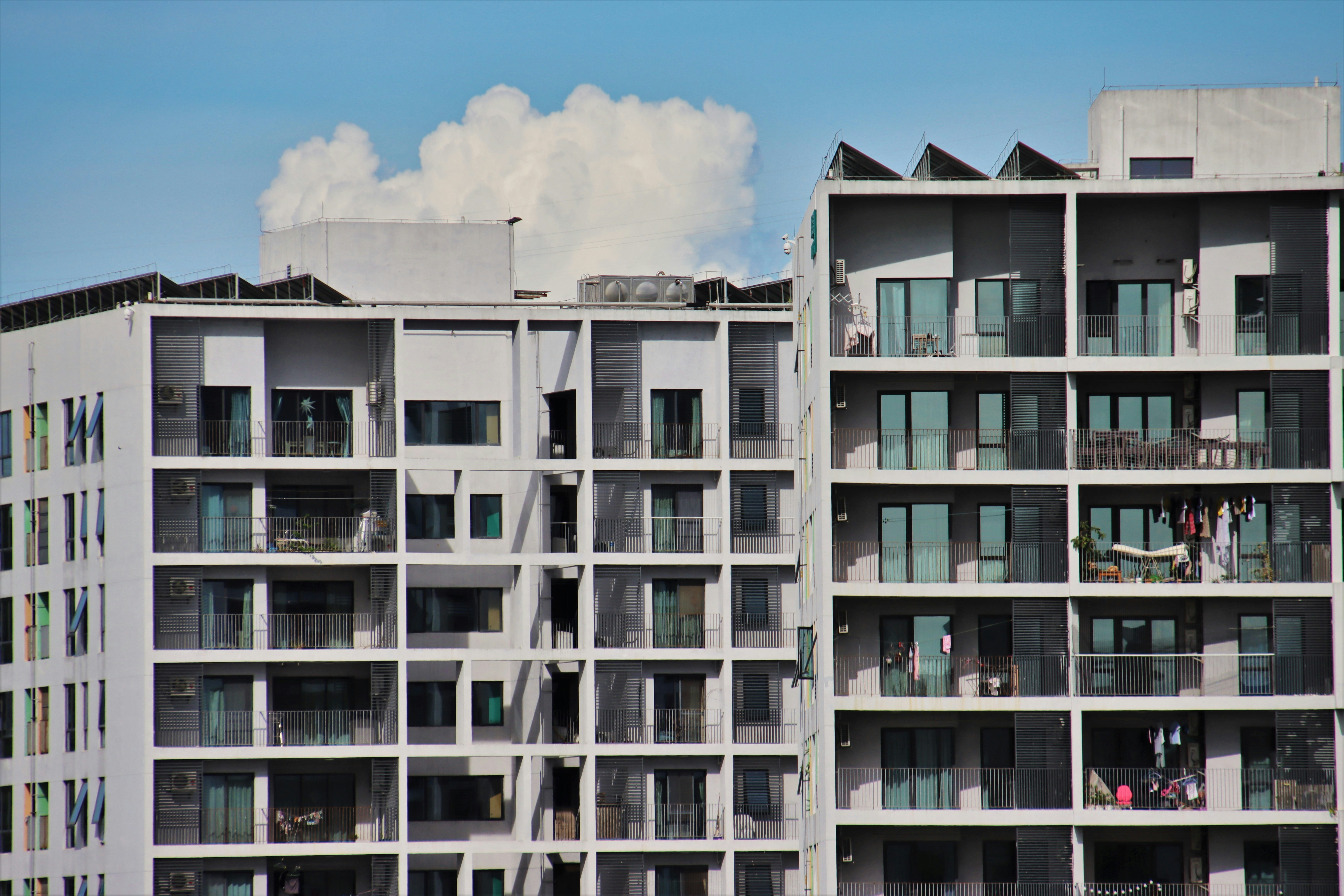 Linkage dalam Klausa Adjektival sebagai Sarana Penalaran Image