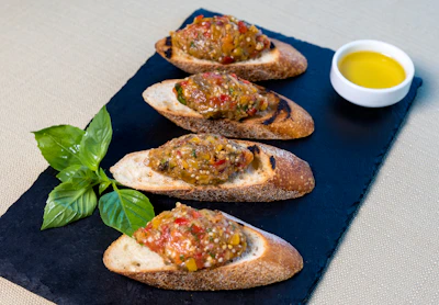 bread with vegetable on blue plate