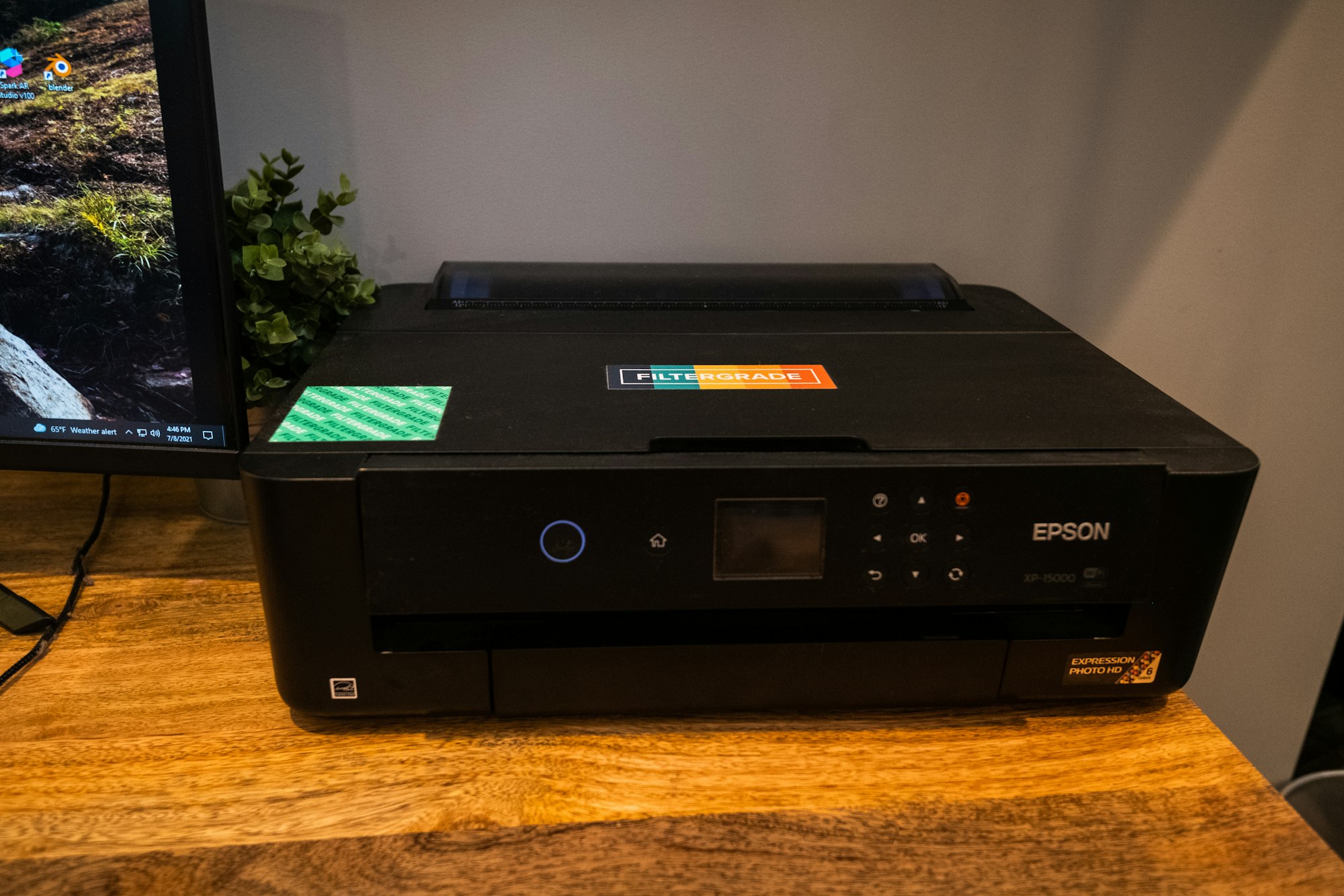 Epson printer for printing photos and artwork.