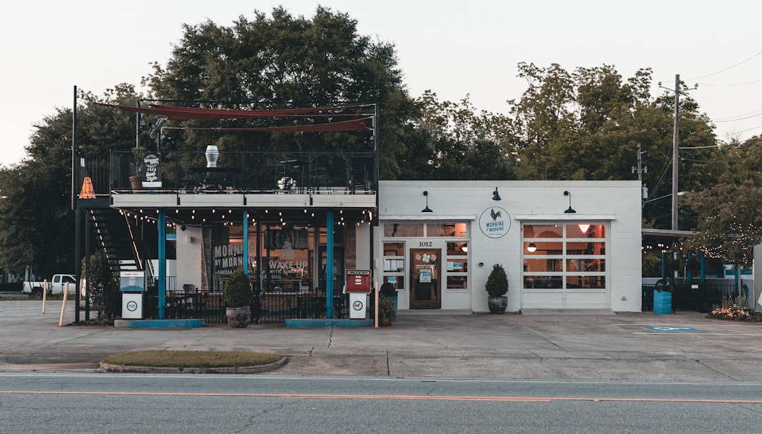 white and red store front