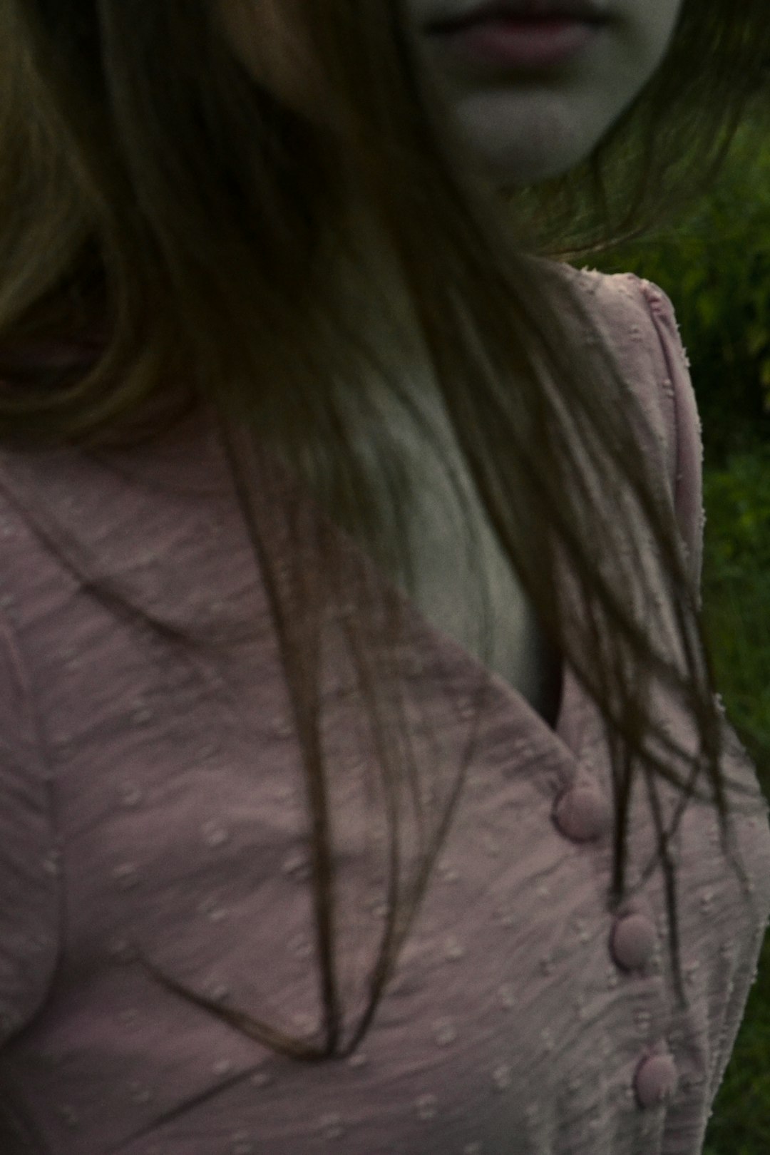 woman in gray long sleeve shirt