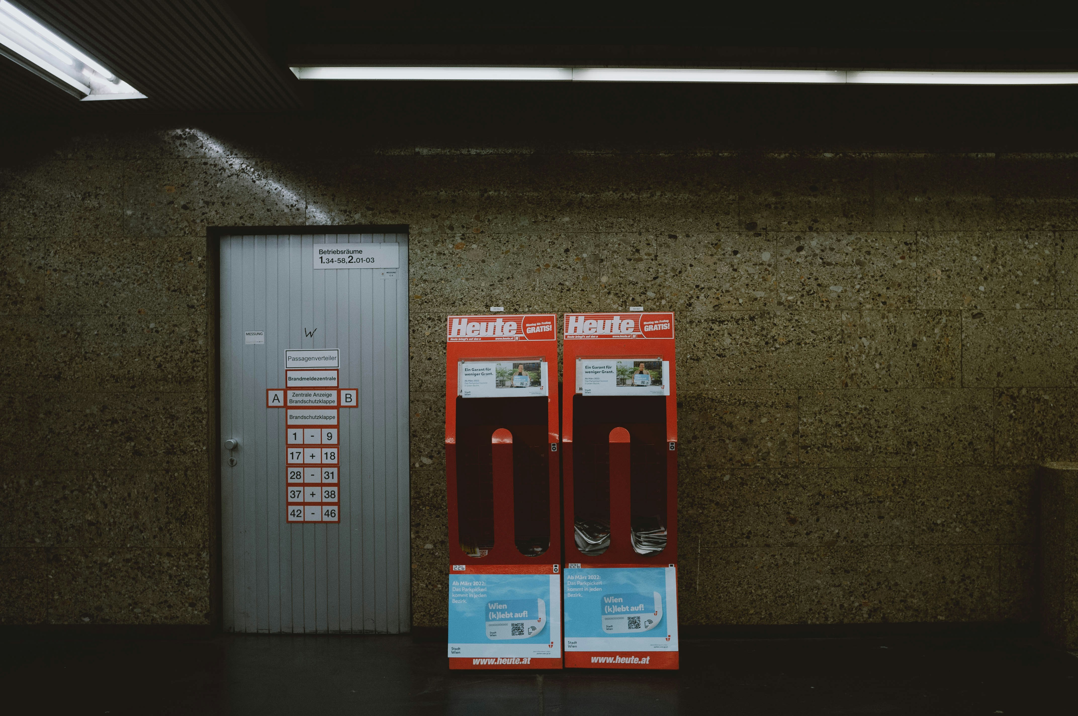 photo-1626009375497-b765c64b651e?ixid=M3wxMjA3fDB8MXxzZWFyY2h8MTR8fCVFQyU4NCVCQyVFRCU4QSVCOCVFQiVBNiVCRCVFQSVCNSVBQyVFQiVBNyVBNHxlbnwwfHx8fDE3NDUyMjA3MjR8MA\u0026ixlib=rb-4.0.3