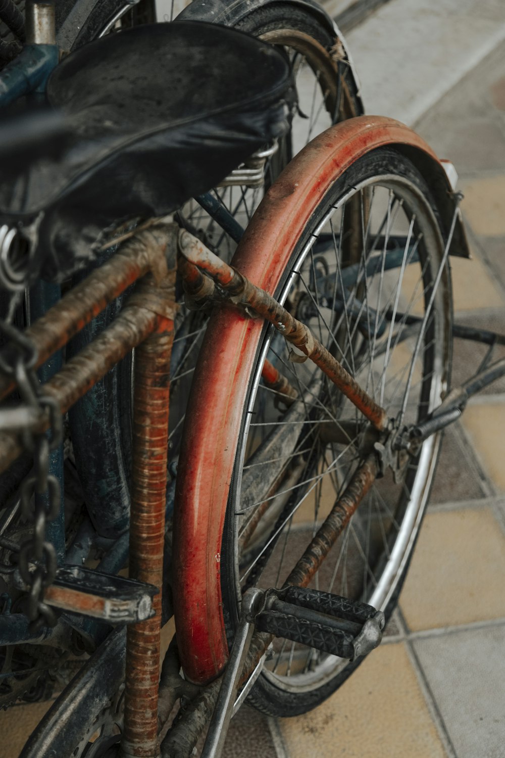 brown and black bicycle wheel