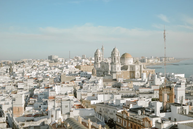 Top Family Dining Spots in Cadiz That Work for Everyone at the Table