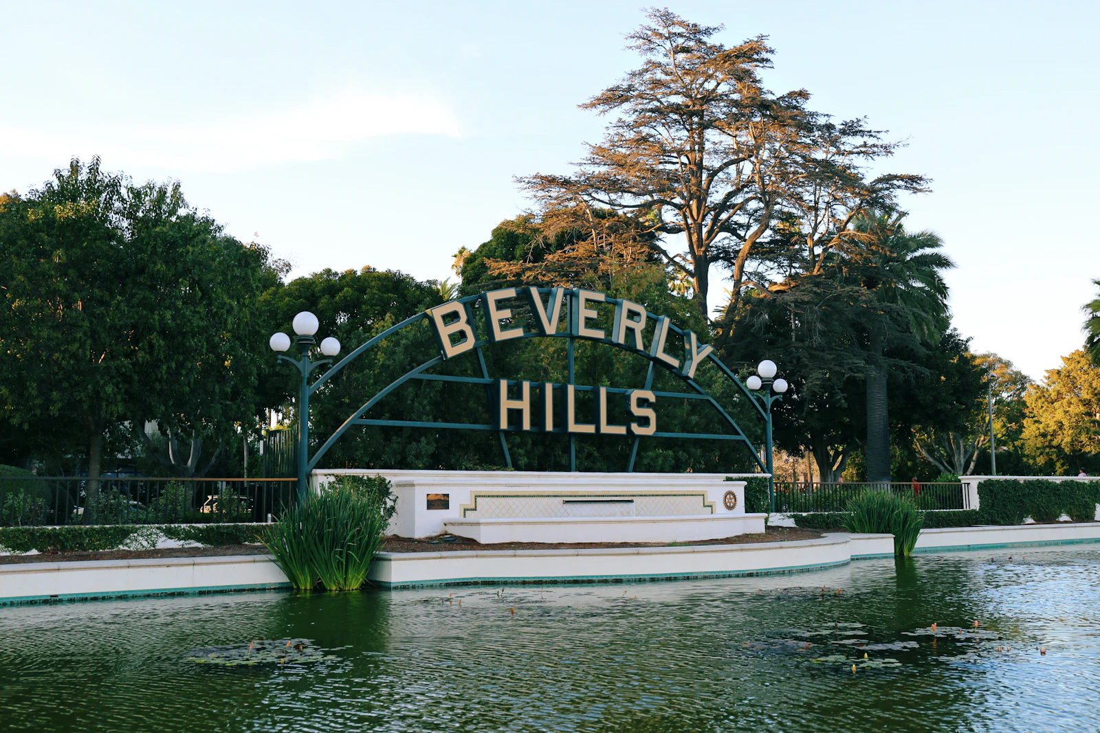 The Maybourne Beverly Hills: British Service Meets California Light