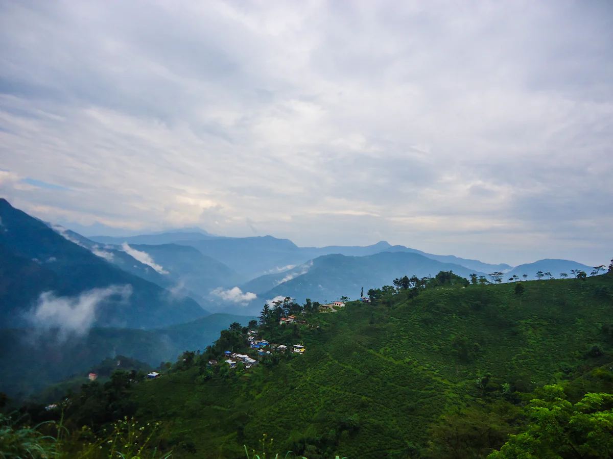 Maenam Hill