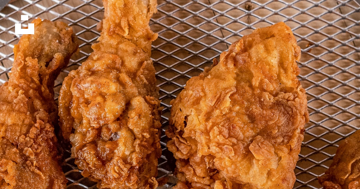 The Last Meals of 9 Notorious Murderers on Death Row 5 Photo by Shardar Tarikul Islam on Unsplash