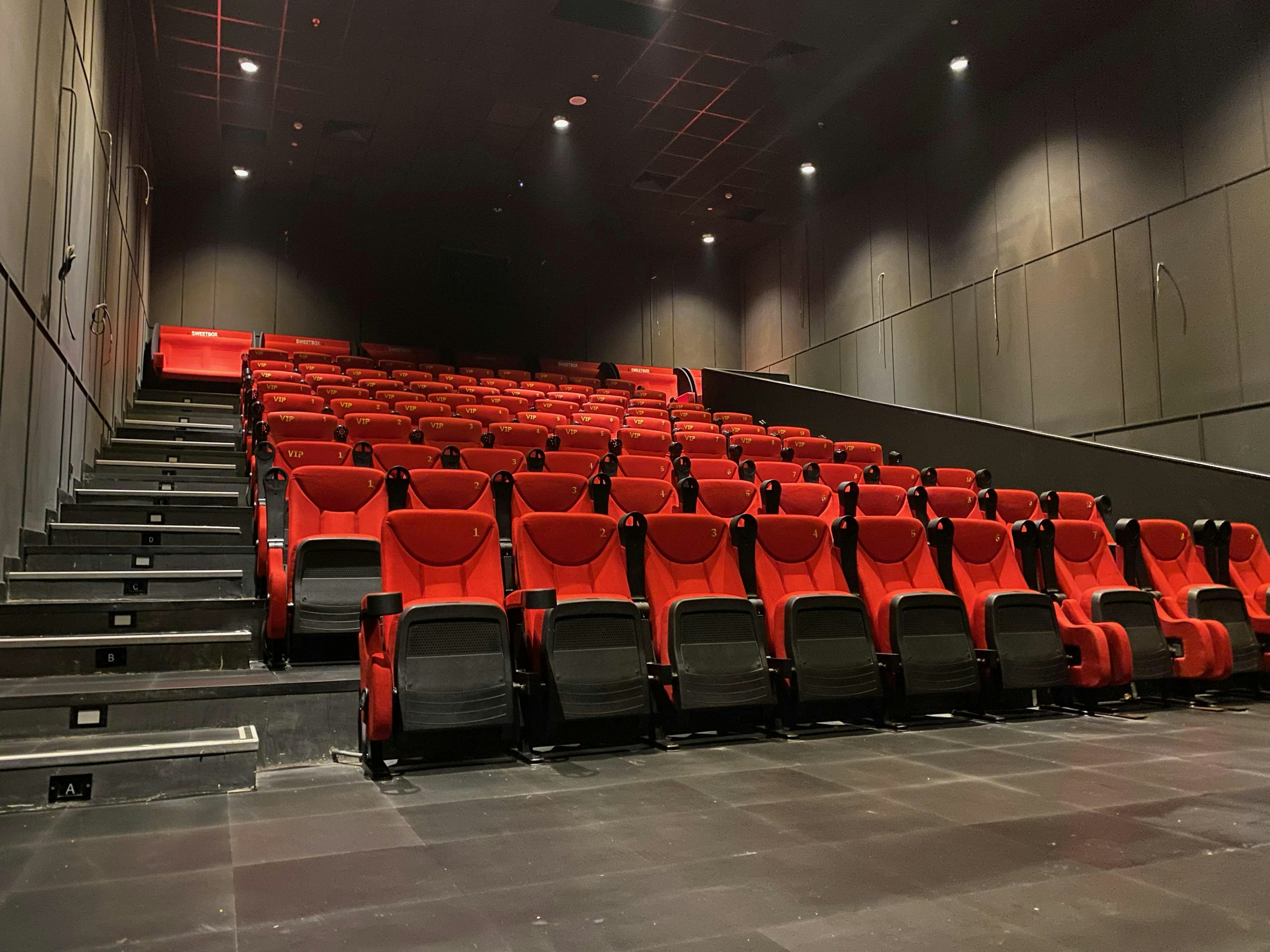 CGV 부천역 영화관 내부