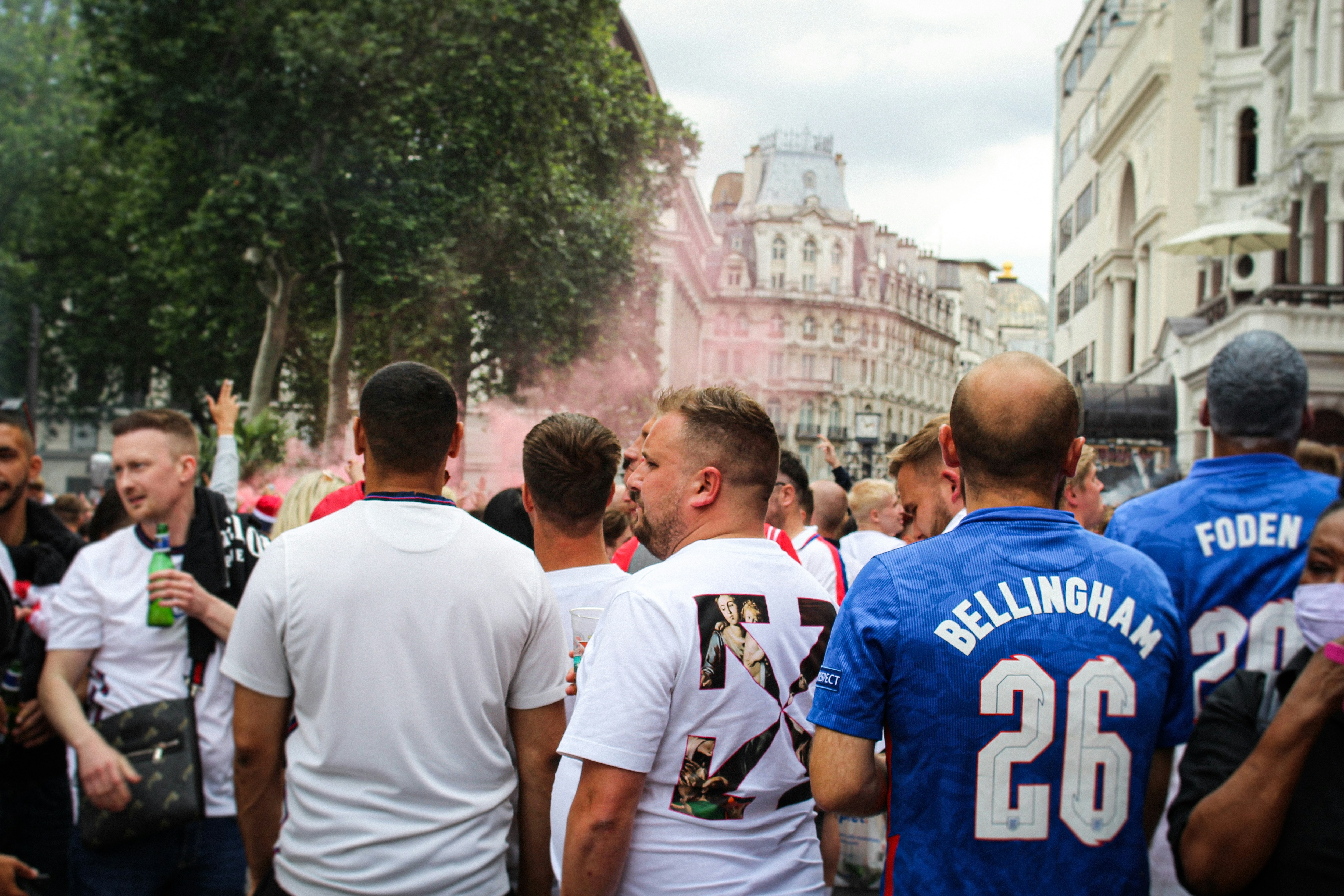 Liverpool suarez support shirts