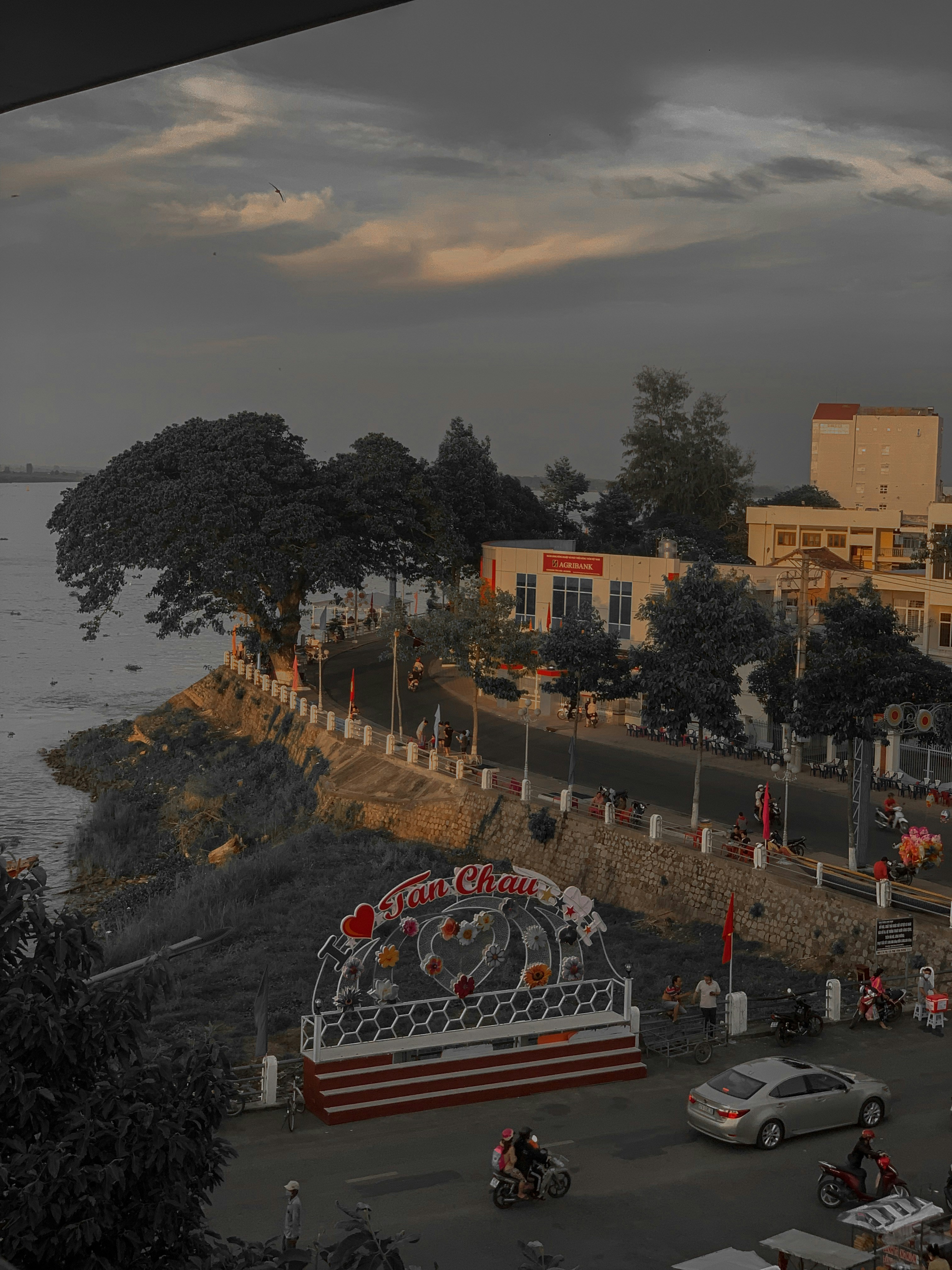 In Tem Nhãn Xã Nhà Bè