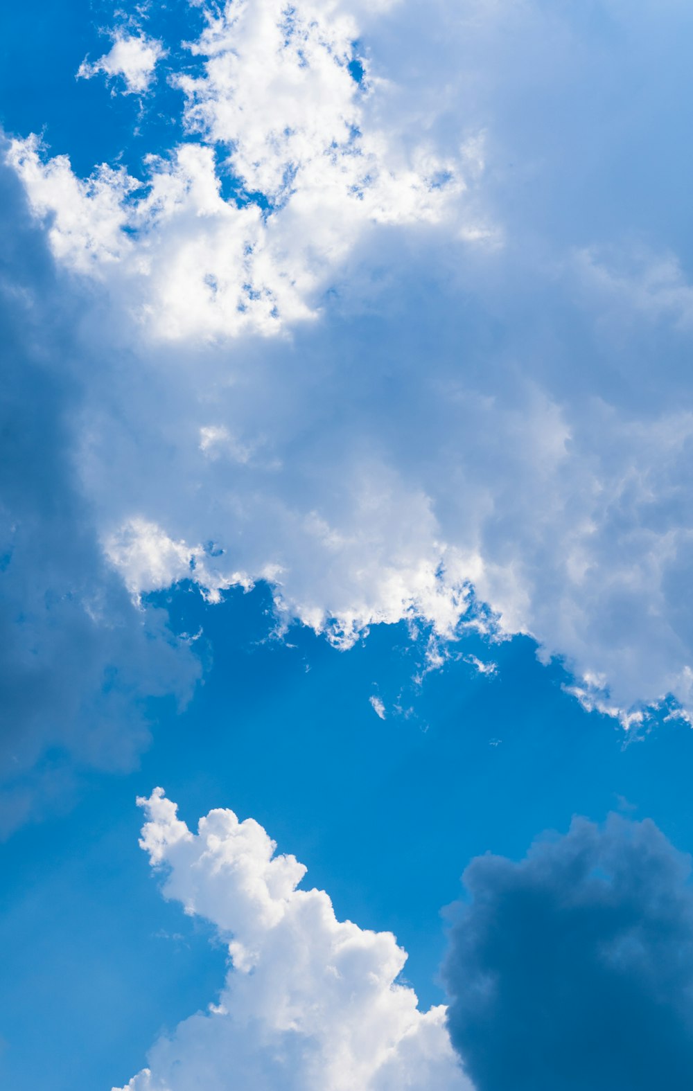 white clouds and blue sky during daytime