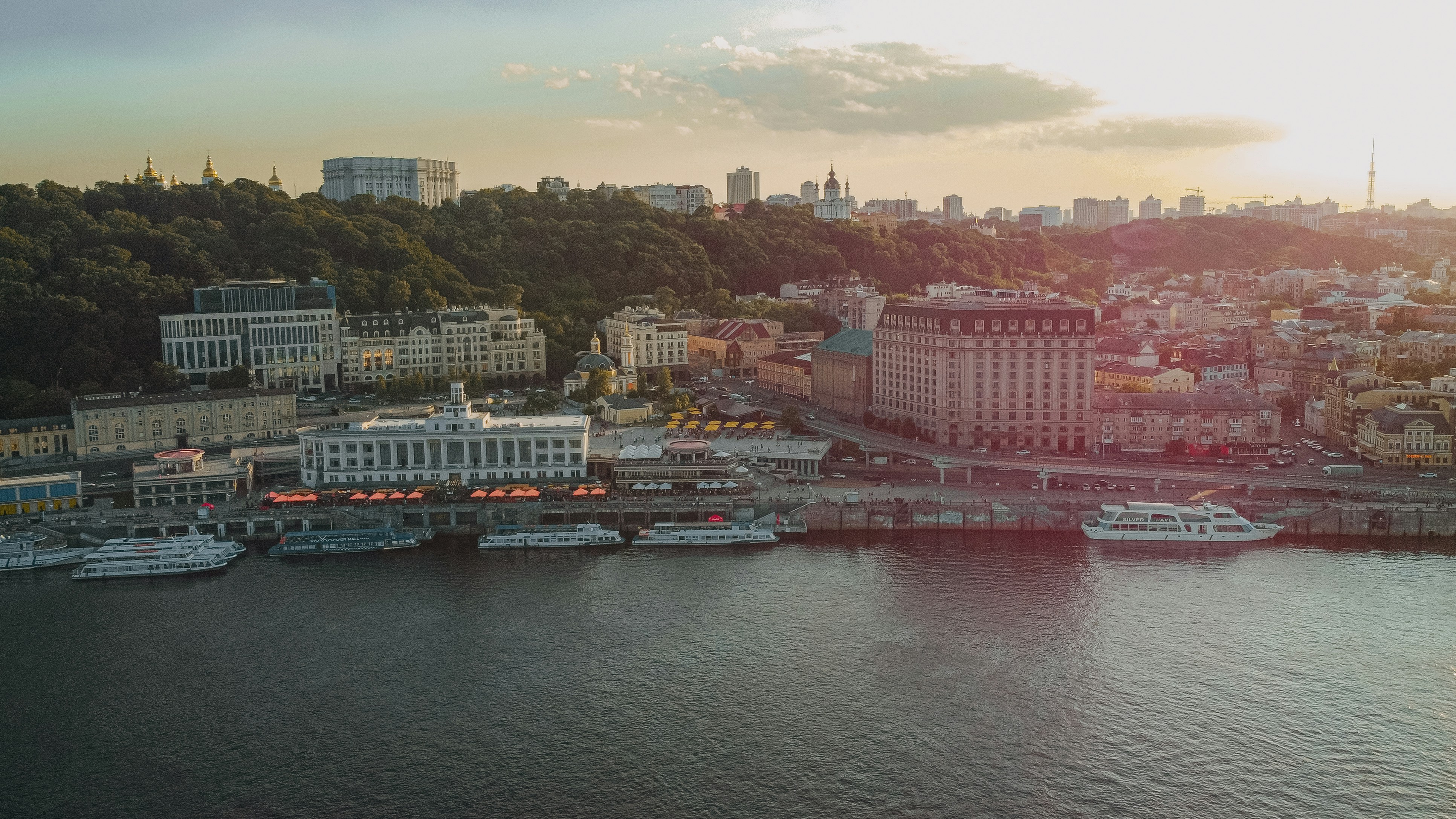 Photo by deni_eliash