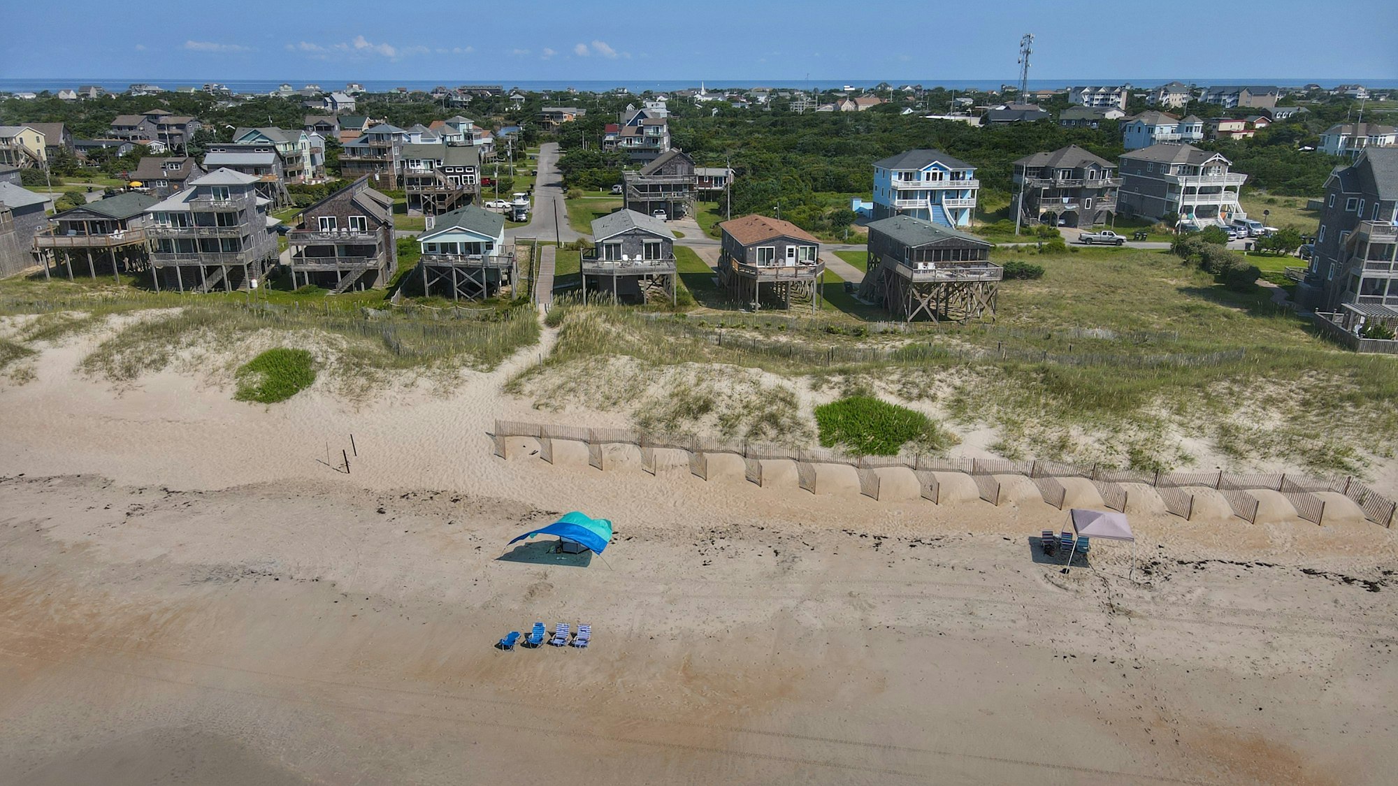 Beach homes in Hatteras Island along the Outer Banks of North Carolina.