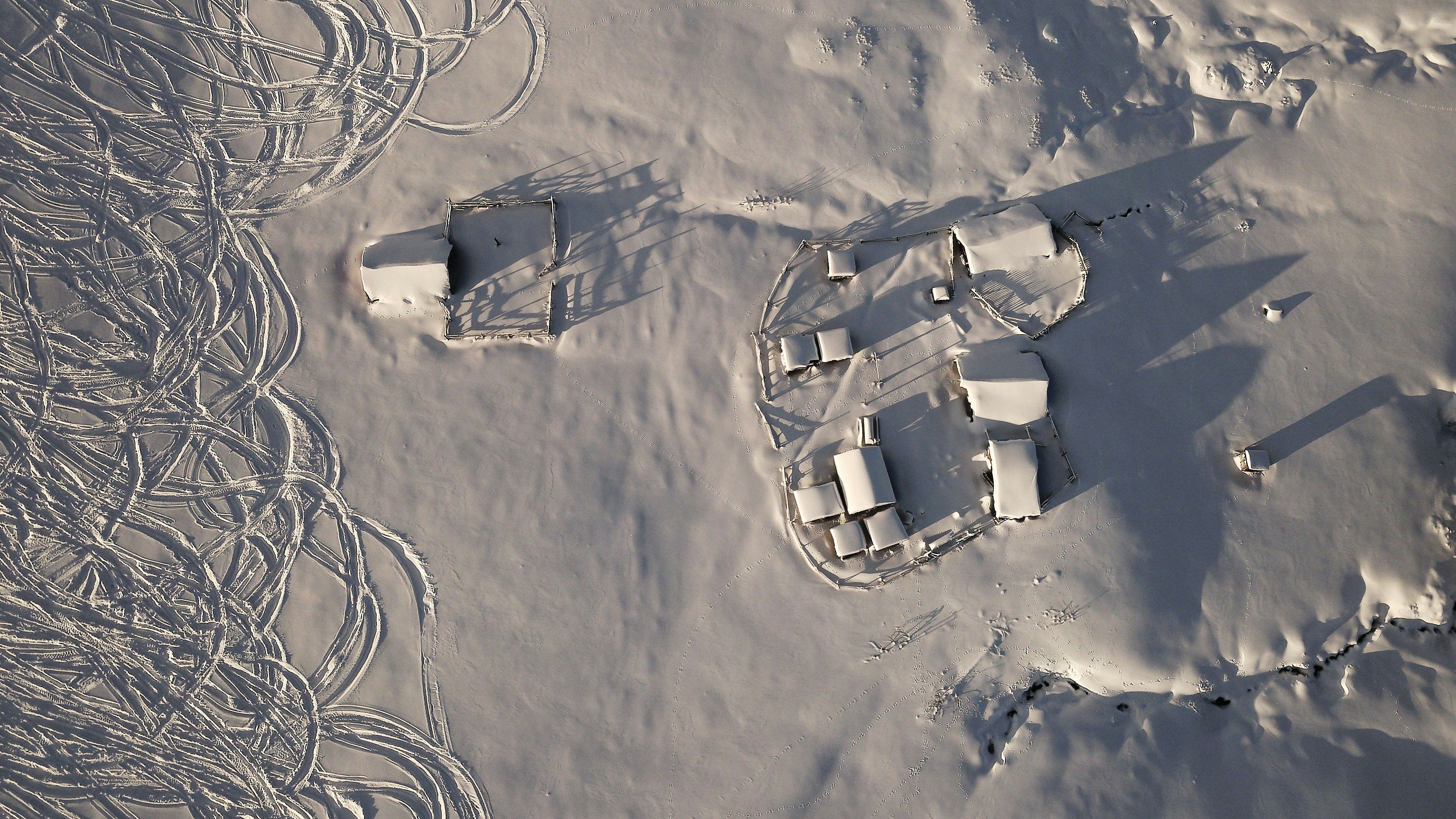 Radar Eyes That See Through Sand (image credits: unsplash)