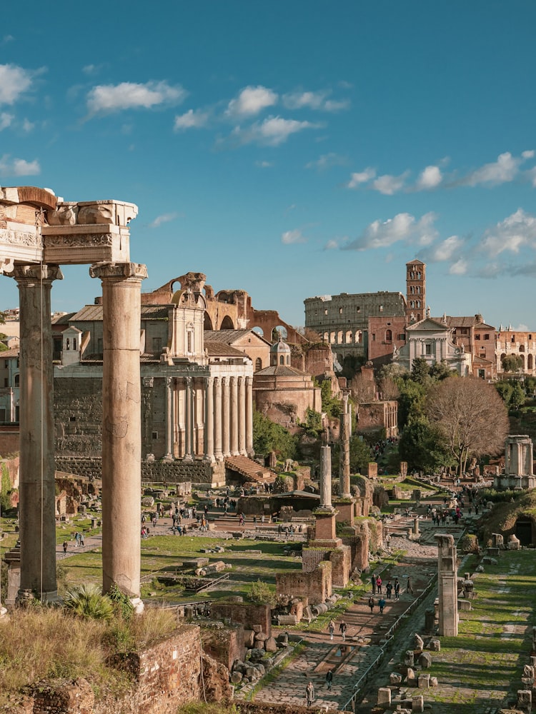 Running Rome: 60 Million Subjects, Zero Middle Managers -- James Corke-Webster and Lisa Eberle