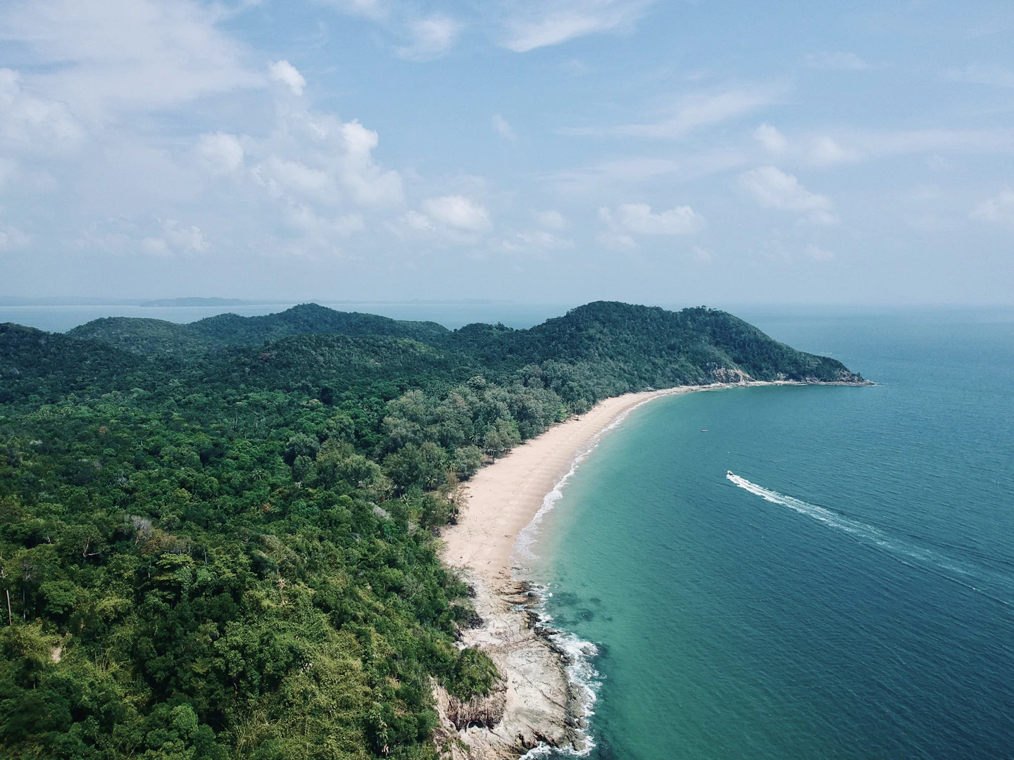 Pemandangan udara pantai Setiu