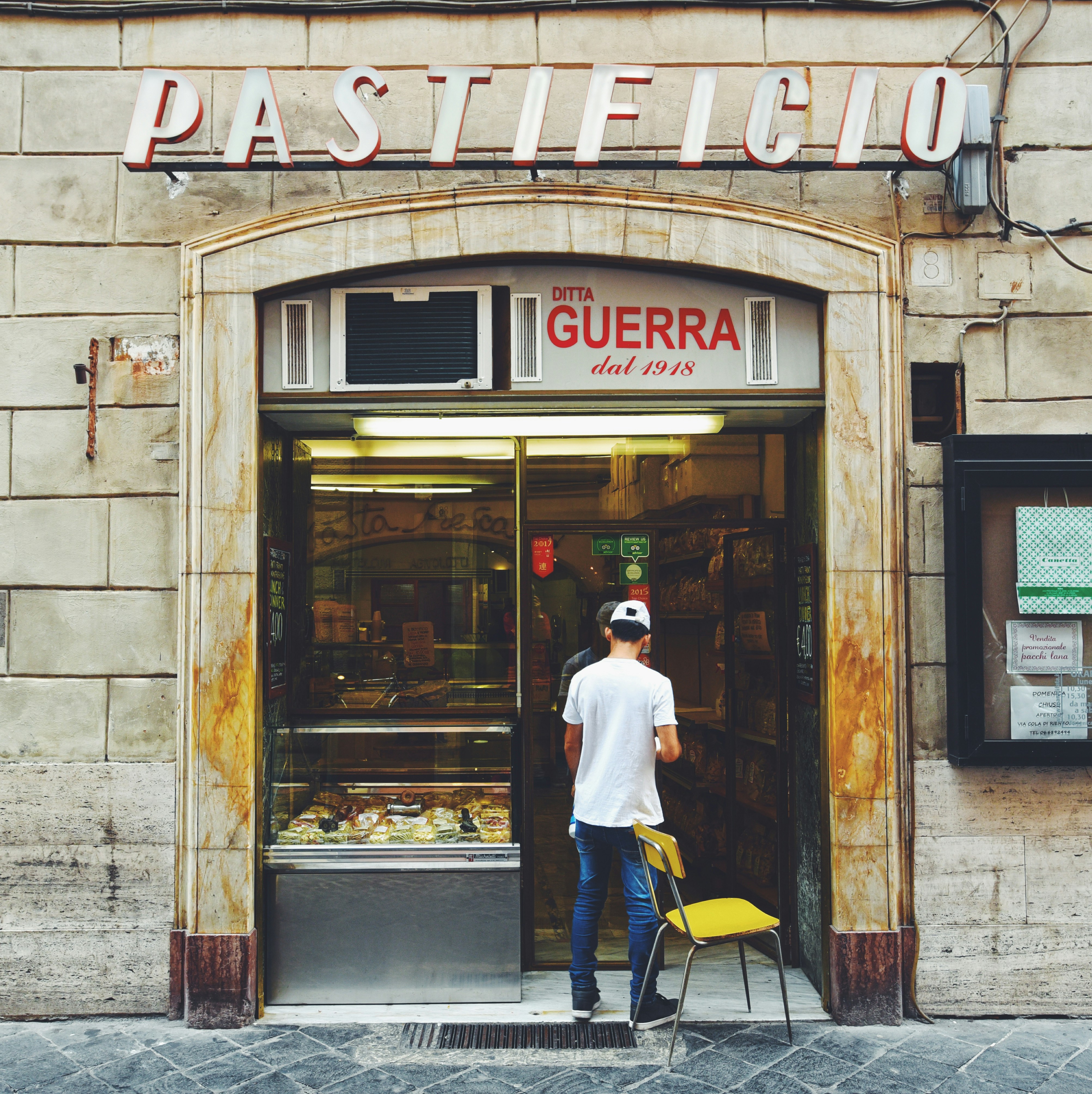 川崎 フロンターレ ユニフォーム 値段