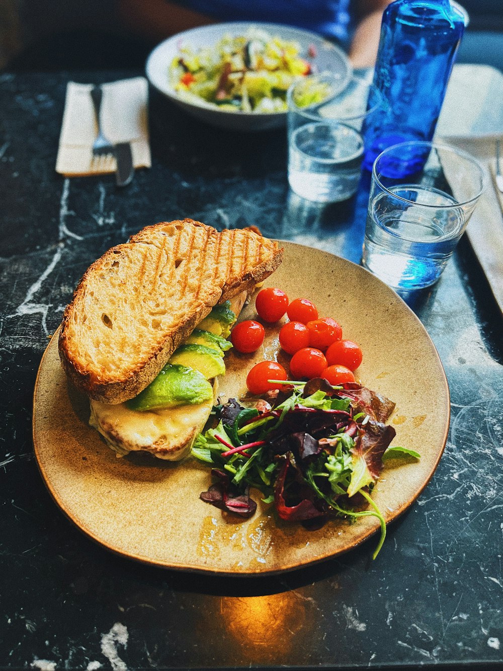 bread on brown round plate