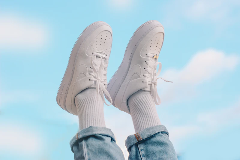 After: fresh, clean sneakers ready to wear again