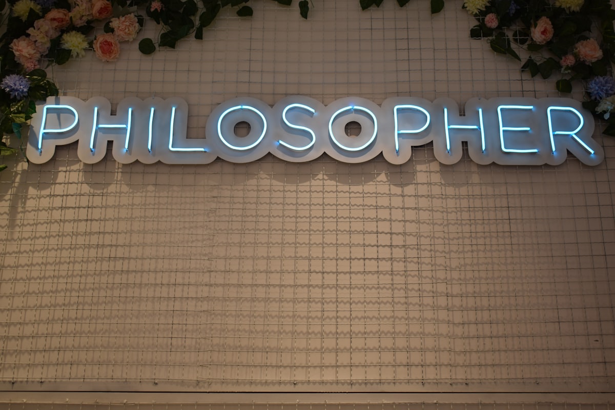 El Circo de la "Filtración" Samsung vs iPhone: Cuando la Noticia No Es Noticia y Tú Eres el Producto