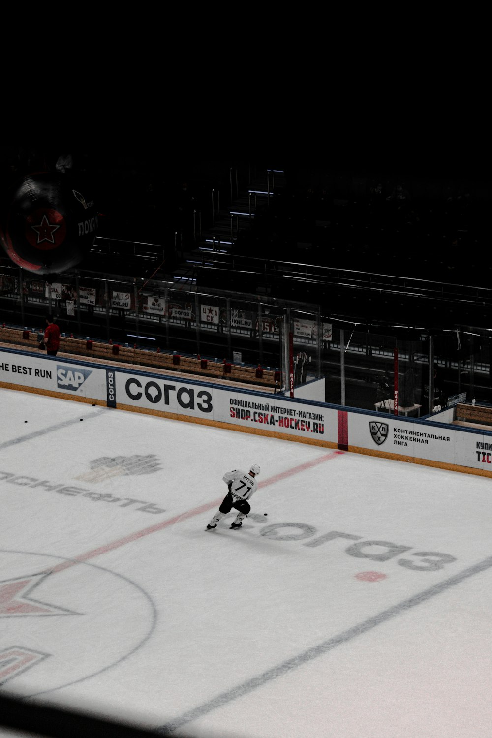 ice hockey players on ice hockey field