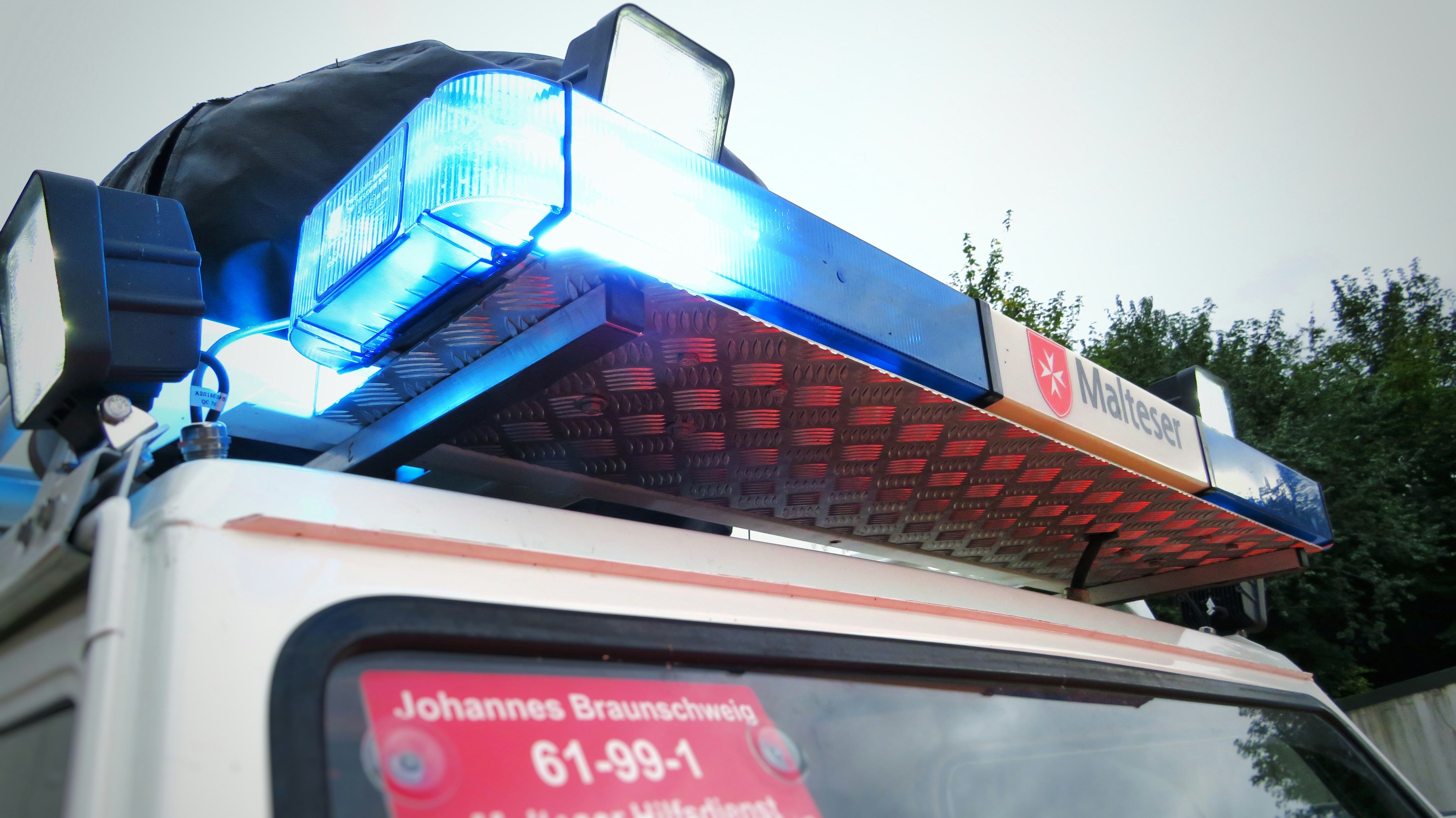 Wuppertal: Brand in Rettungswachen-Standort der Malteser am Schwabenweg