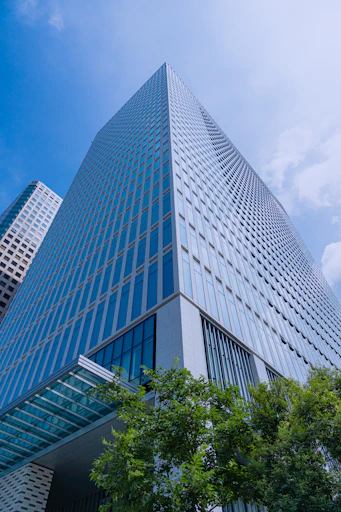gray concrete building under blue sky during daytime