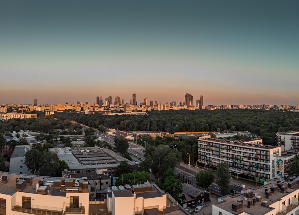 Veduta aerea degli edifici della città durante il giorno