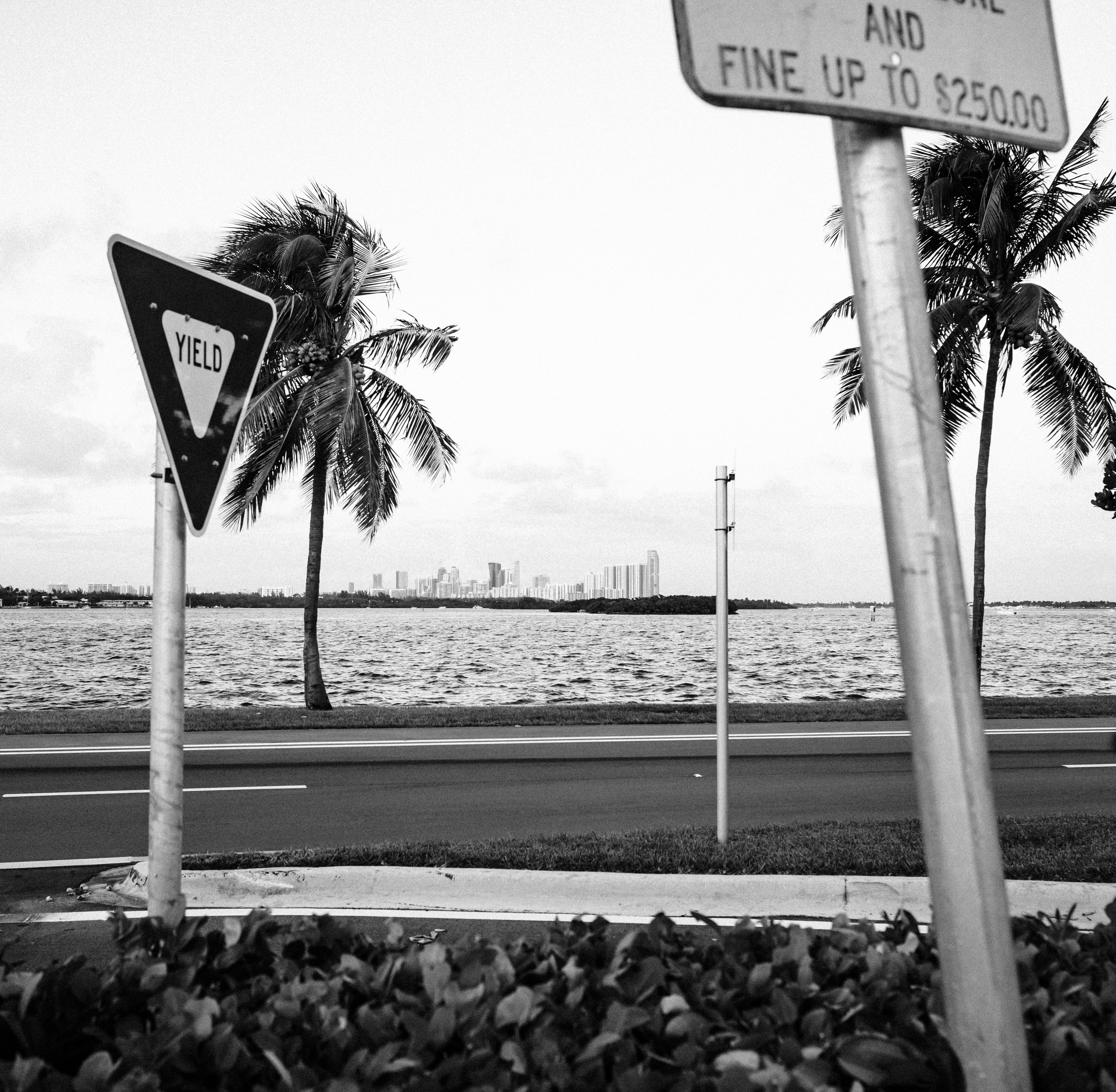125th St Ball Harbor, Miami