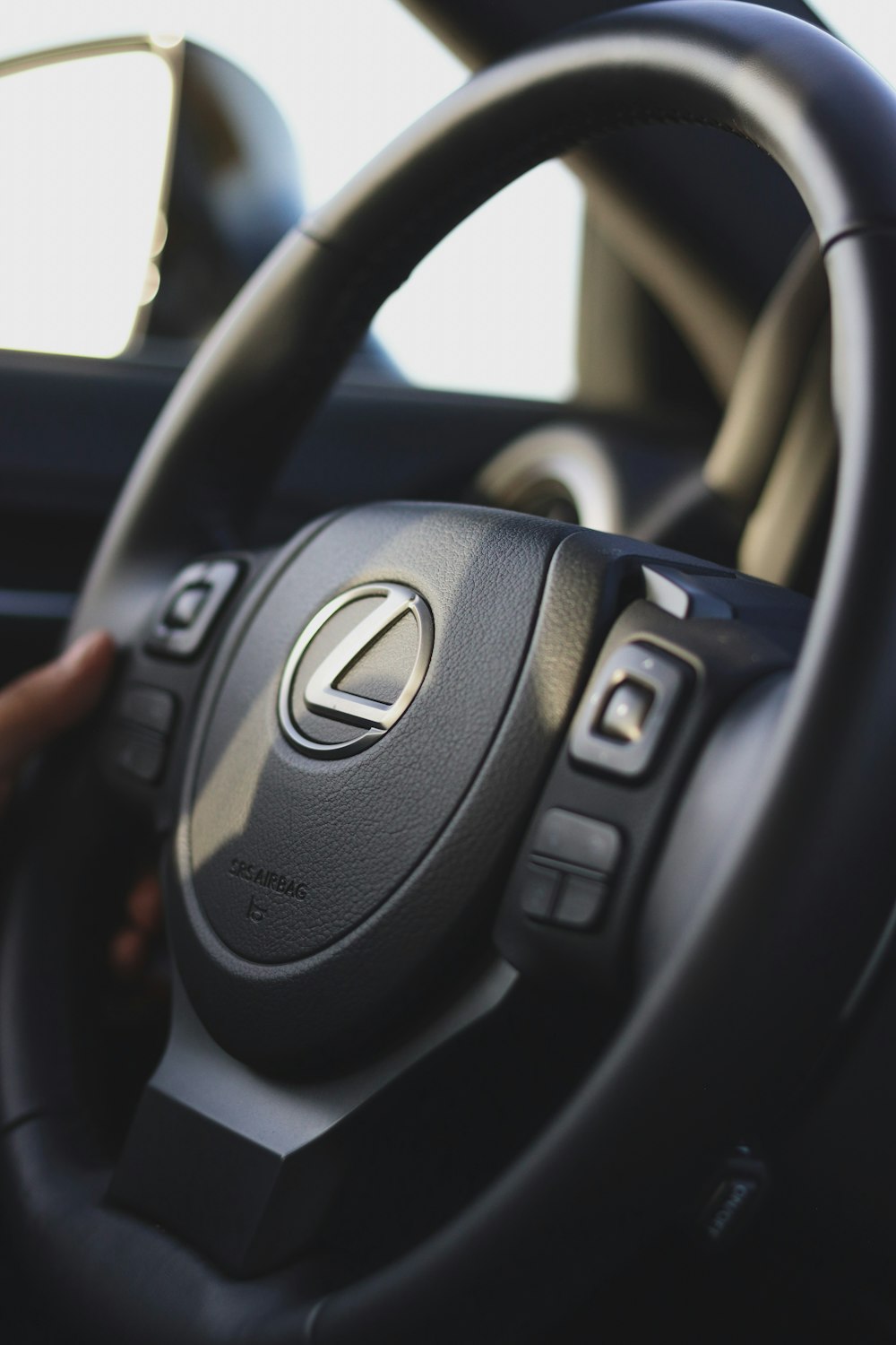 black honda car steering wheel