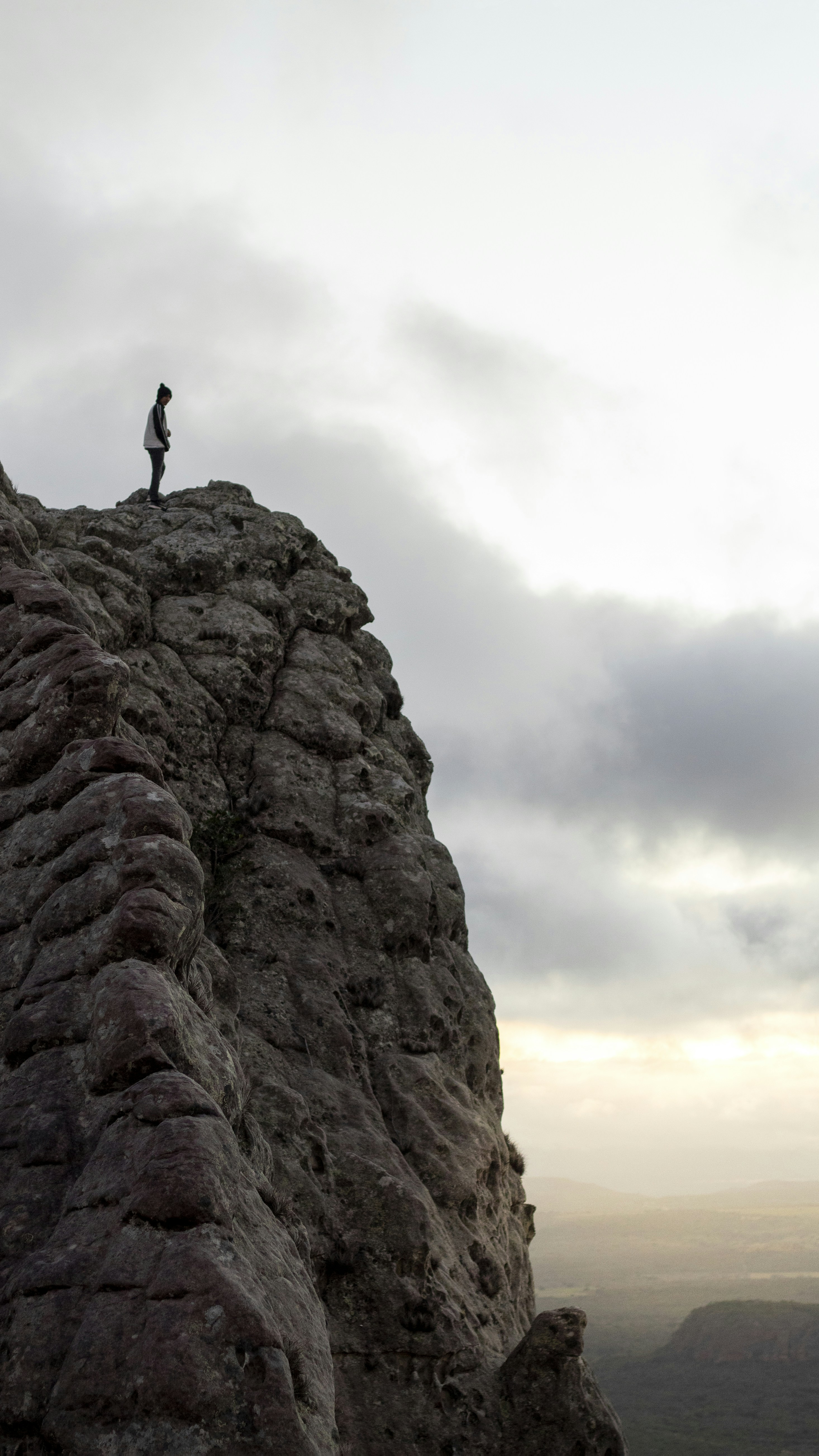h rather than insurmountable obstacles - how to build resilience in business