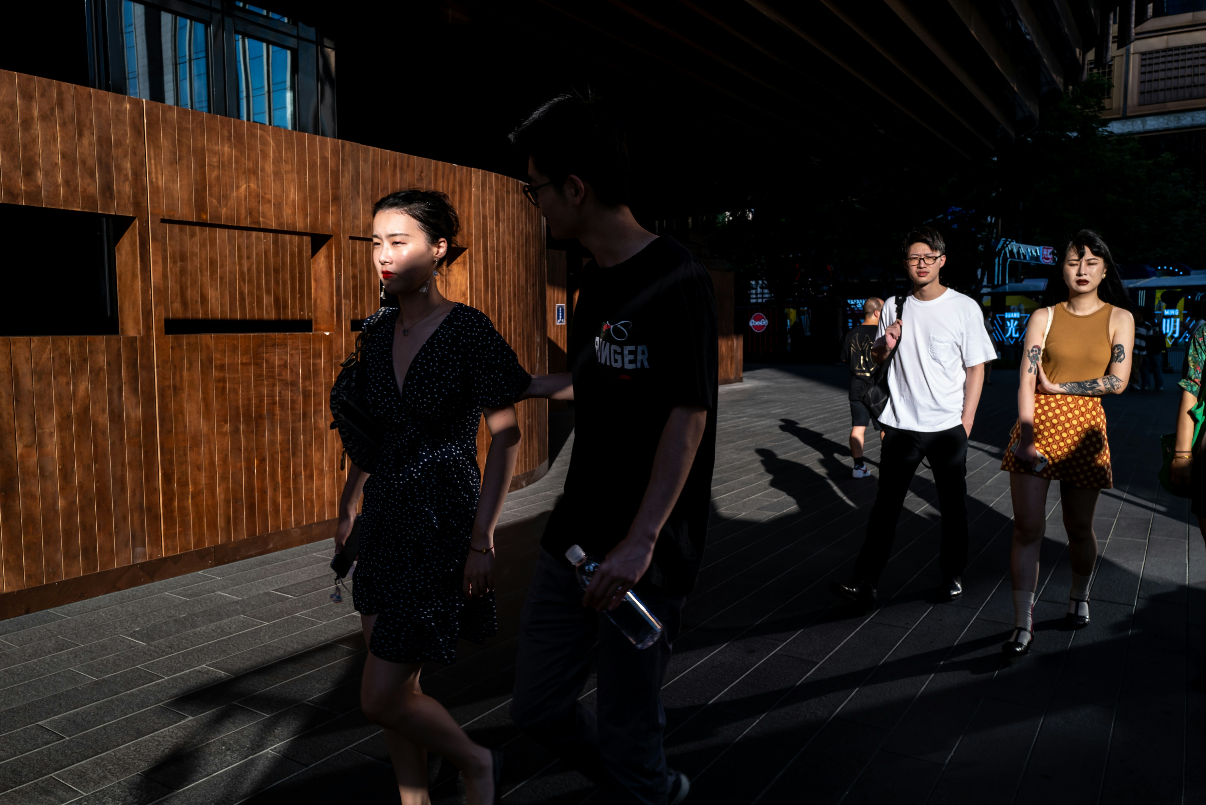 Photo by derekleej