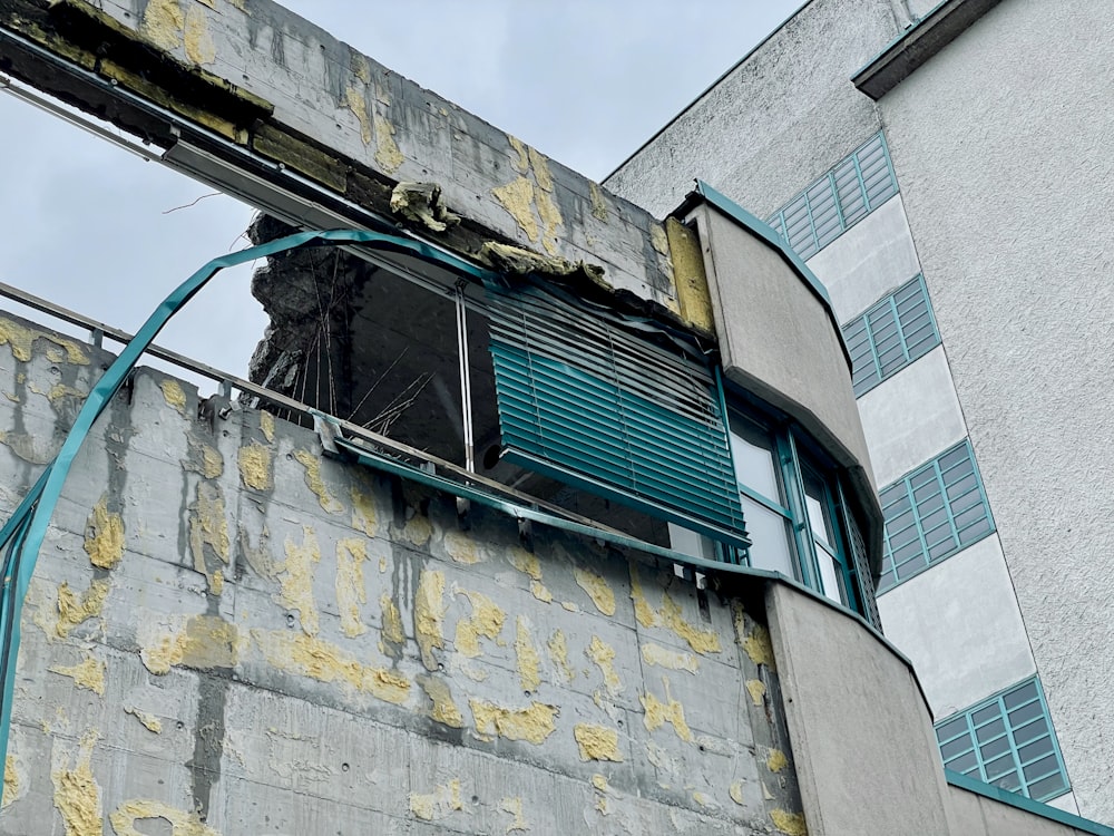 gray concrete building during daytime