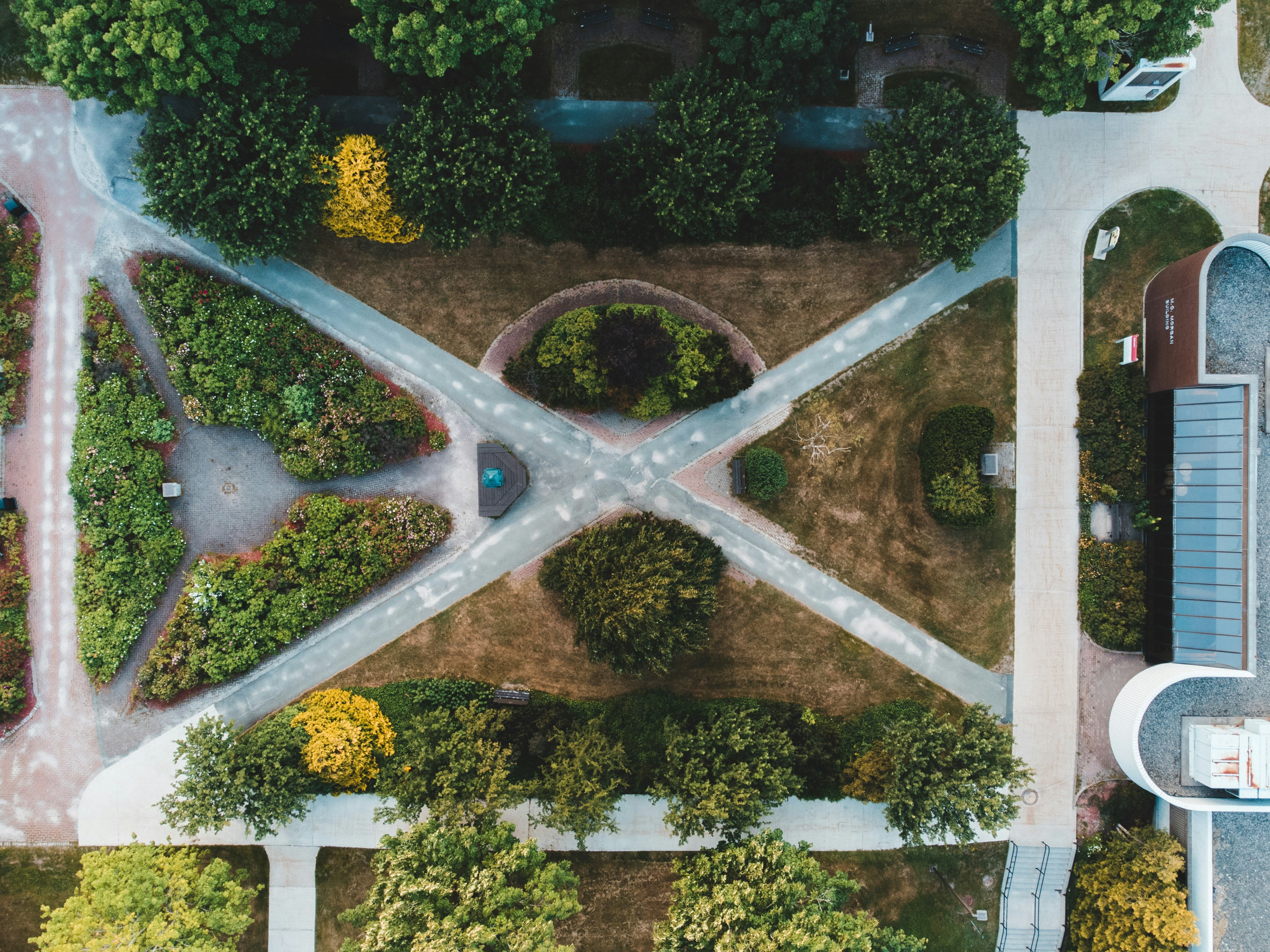 Photo by introspectivedsgn