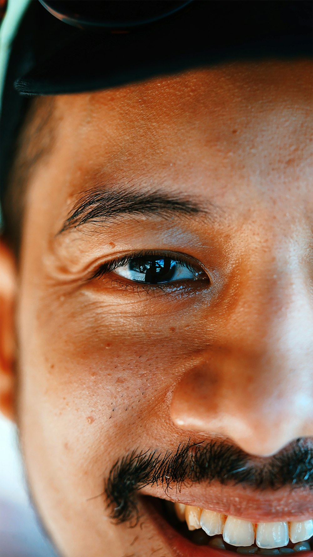 close up photo of persons eye