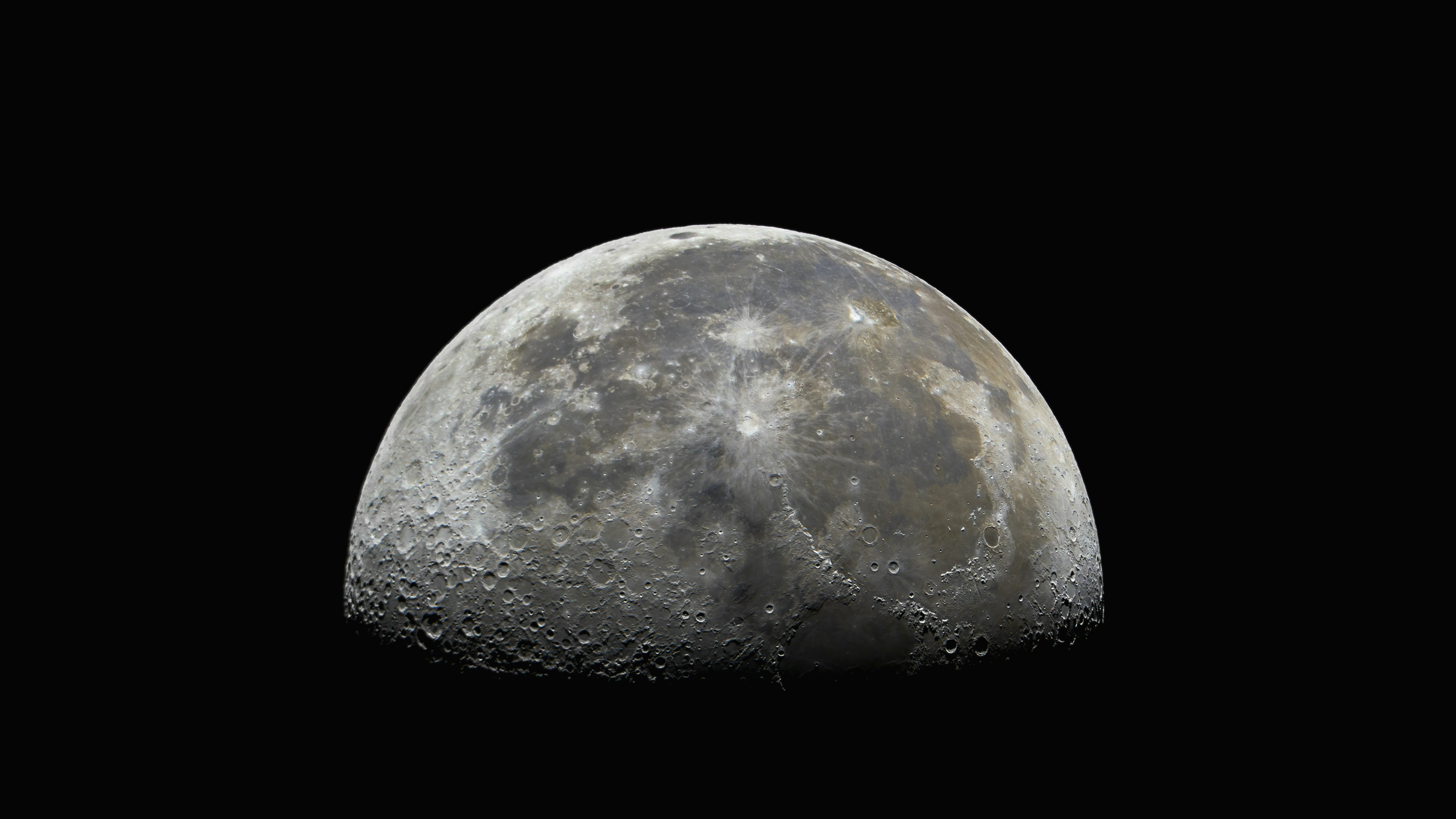 full moon in the dark