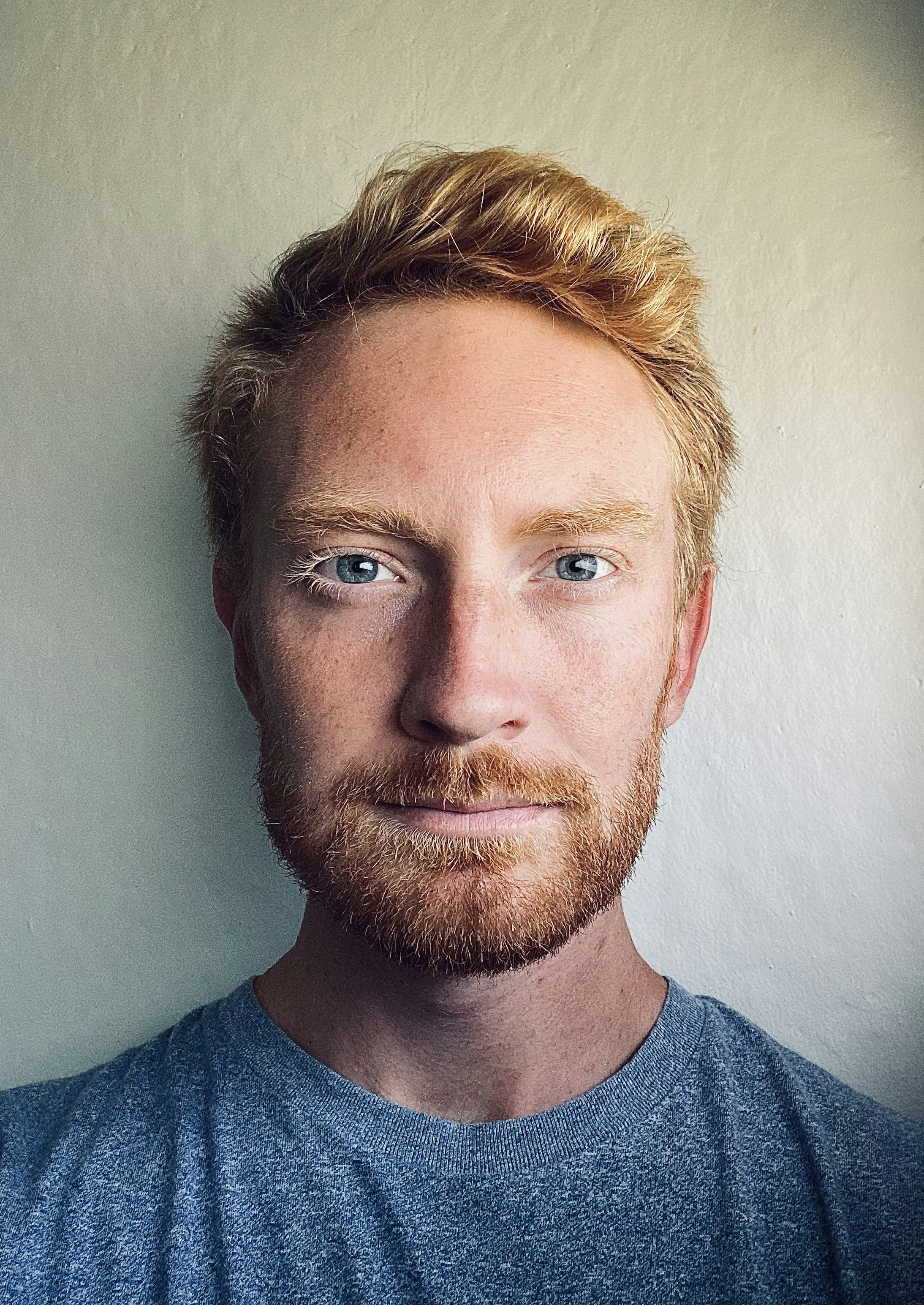 blue light skin, wallpaper, Blue Light Therapy for Acne: How It Works & Benefits 6