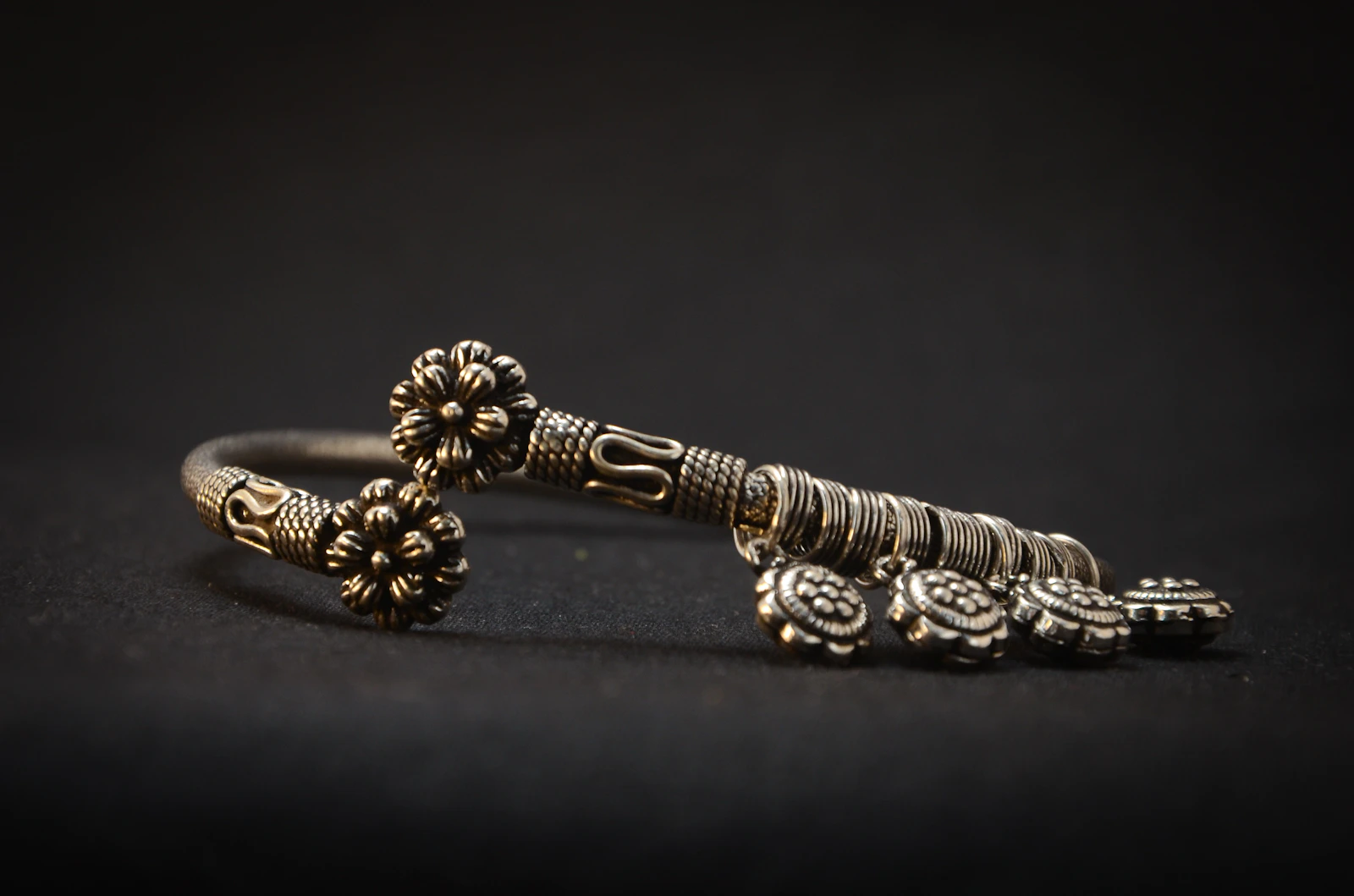 Gold Is Up 59%. Indian Brides Are Buying Lighter, Not Less — photograph 1
