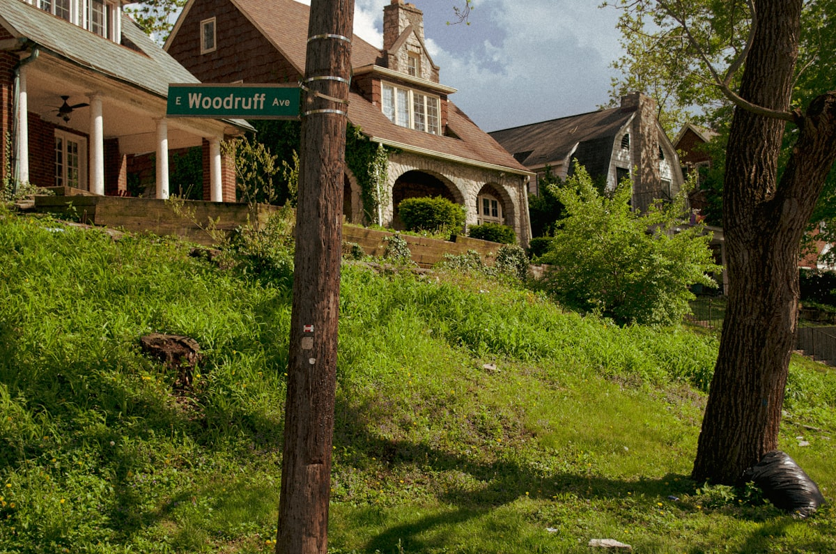 Row of American homes on a quiet suburban street